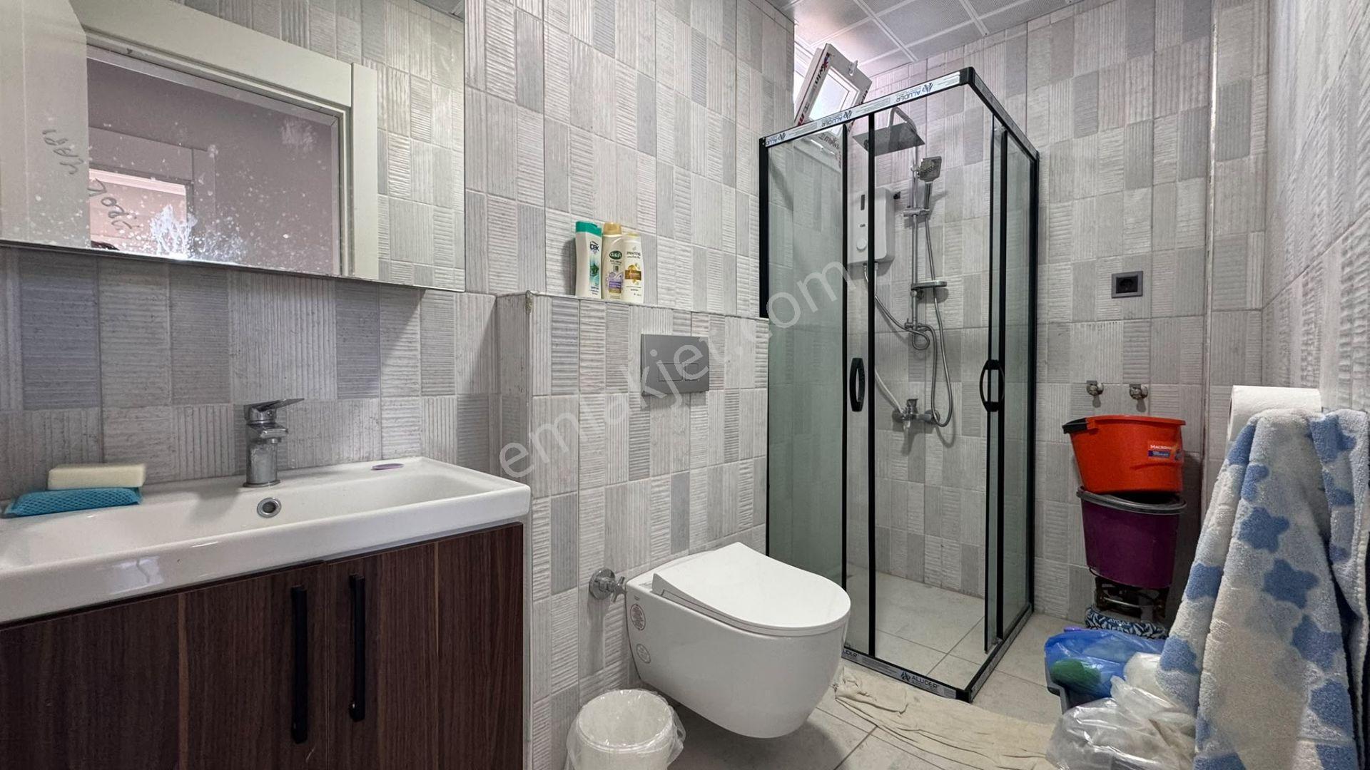 Erdemli Ayaş'ta Havuz Manzaralı Sıfır 2+1 Daire — fotoğraf 31
