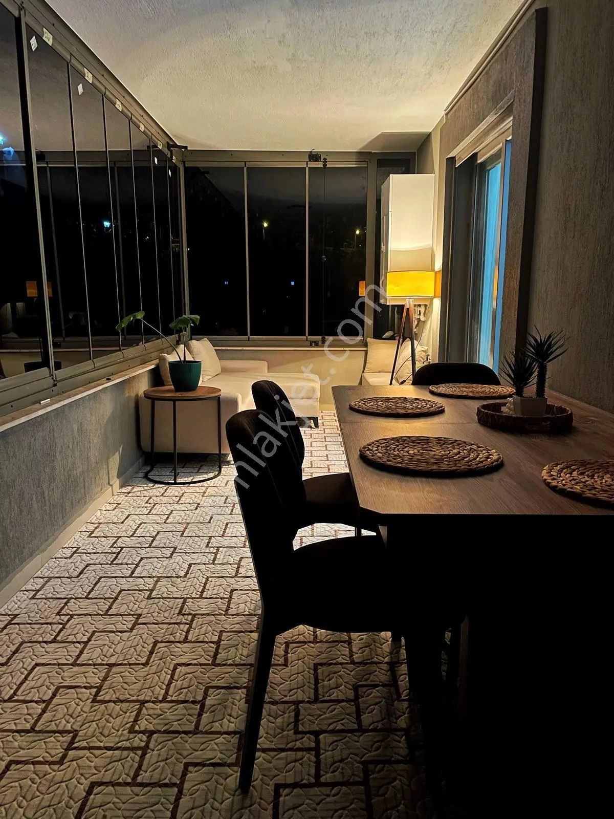 Denizli Zümrütevlerde Satılık 2+1 Asansörlü Panjurlu Daire — fotoğraf 2