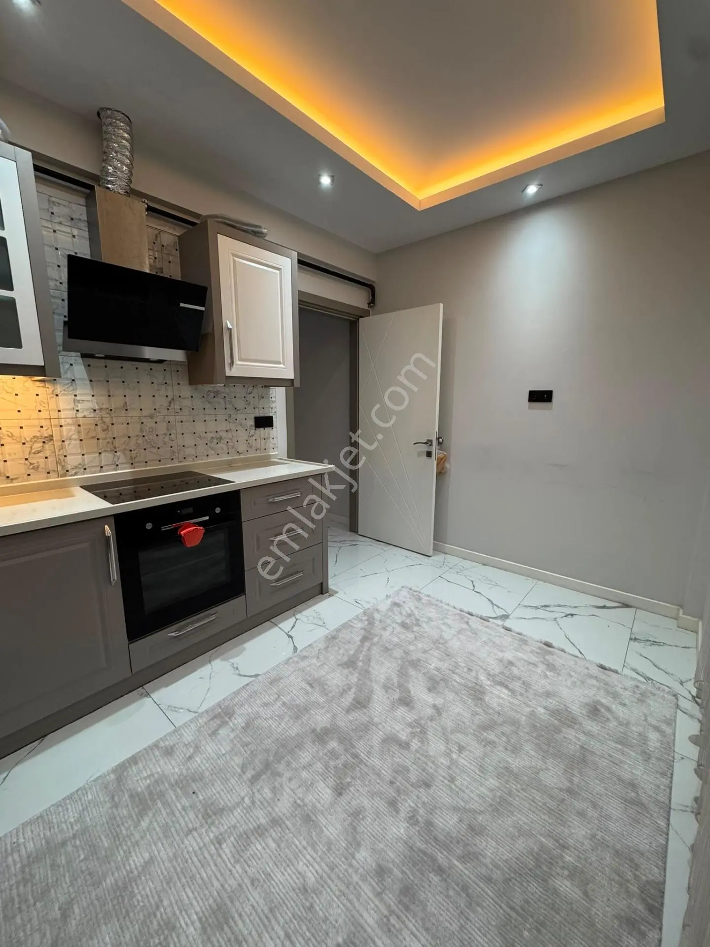 Denizli Zümrütevlerde Satılık 2+1 Asansörlü Panjurlu Daire — fotoğraf 3
