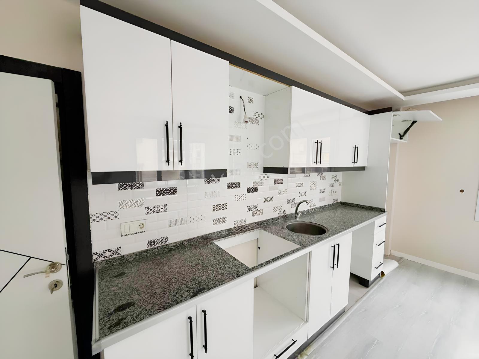 50 Remax Best Ofisinden Salimbey'de 4+1 Dublex — fotoğraf 5