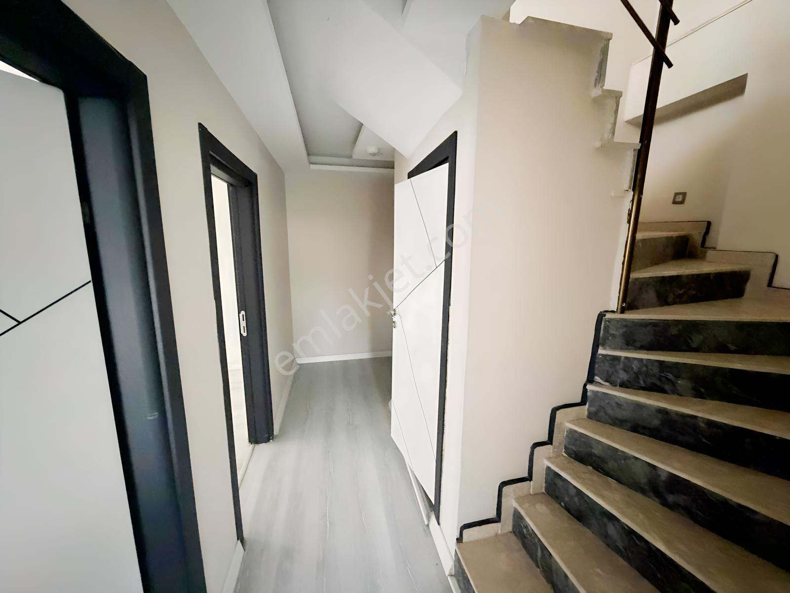 50 Remax Best Ofisinden Salimbey'de 4+1 Dublex — fotoğraf 10