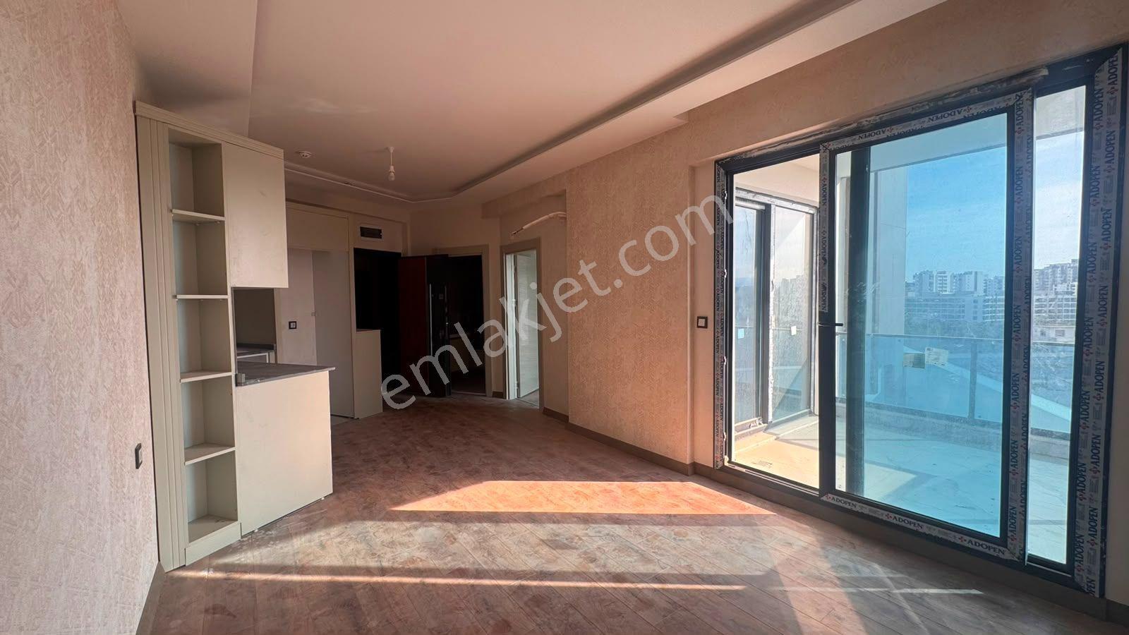 Erdemli Tömük'te Satılık 1+1 Sıfır Daire — fotoğraf 5