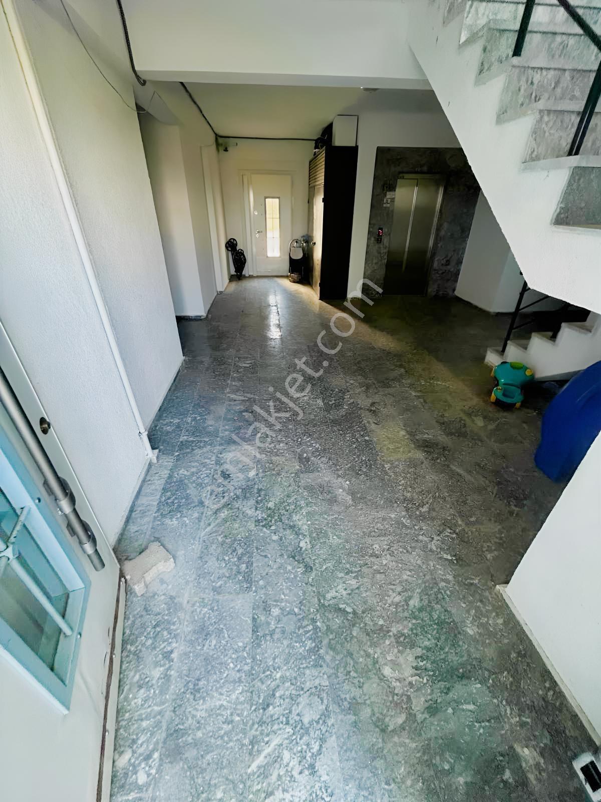 Site İçi 4+1 Dubleks Bahçeli Ön Cephe Muhteşem Daire — fotoğraf 4