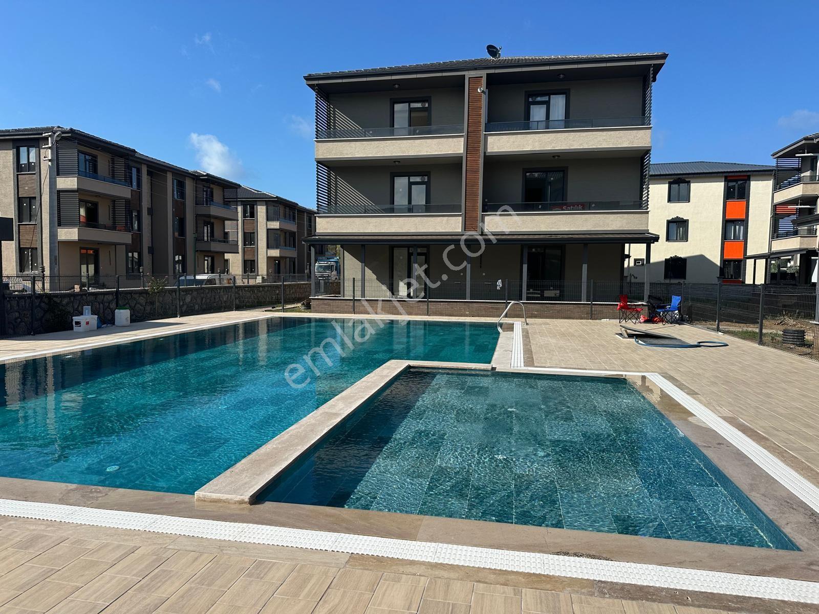 Verandanızda Kahveniz Hazır! Havuzlu Sitede 2+1 Daireniz Hazır!! — fotoğraf 2
