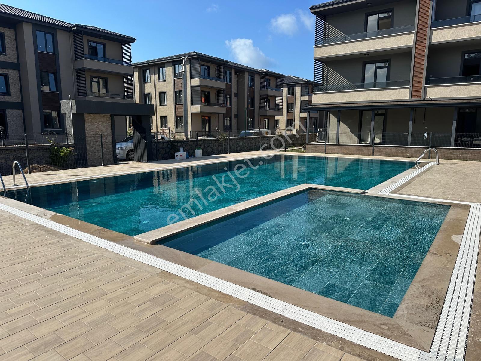 Verandanızda Kahveniz Hazır! Havuzlu Sitede 2+1 Daireniz Hazır!! — fotoğraf 3