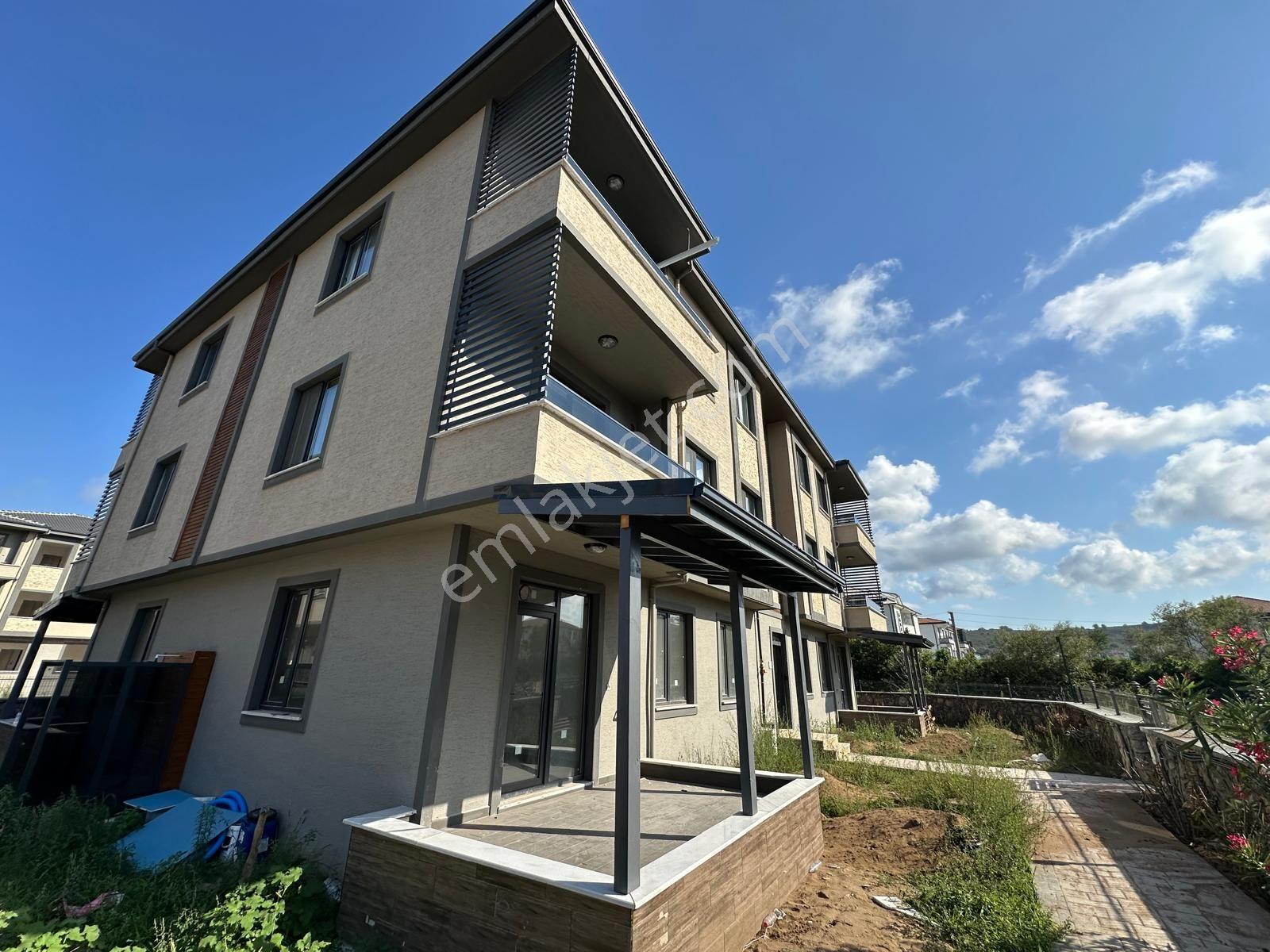 Verandanızda Kahveniz Hazır! Havuzlu Sitede 2+1 Daireniz Hazır!! — fotoğraf 15