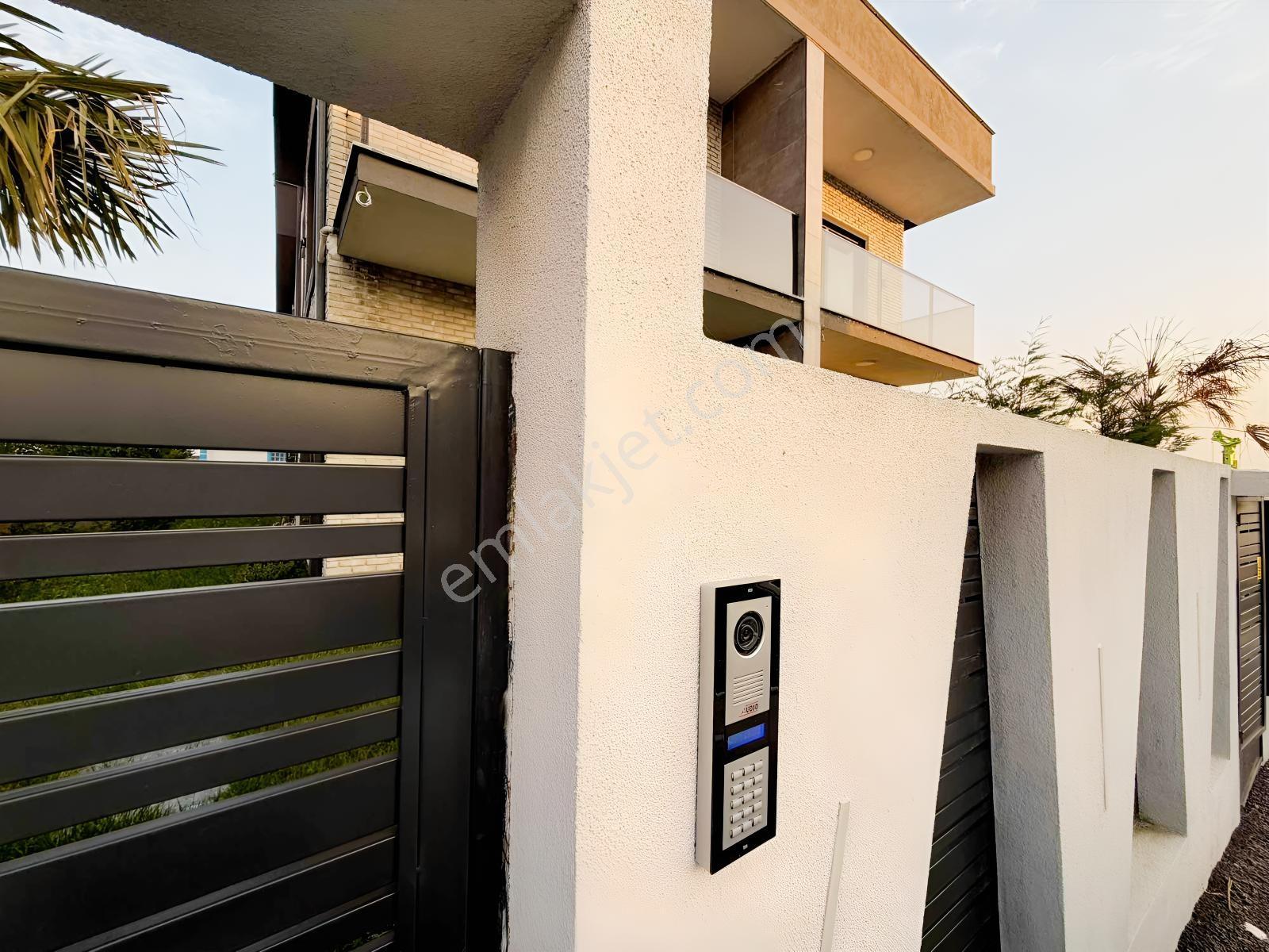 Serdivan 4+1 Satılık Villa Muhteşem Konum — fotoğraf 3
