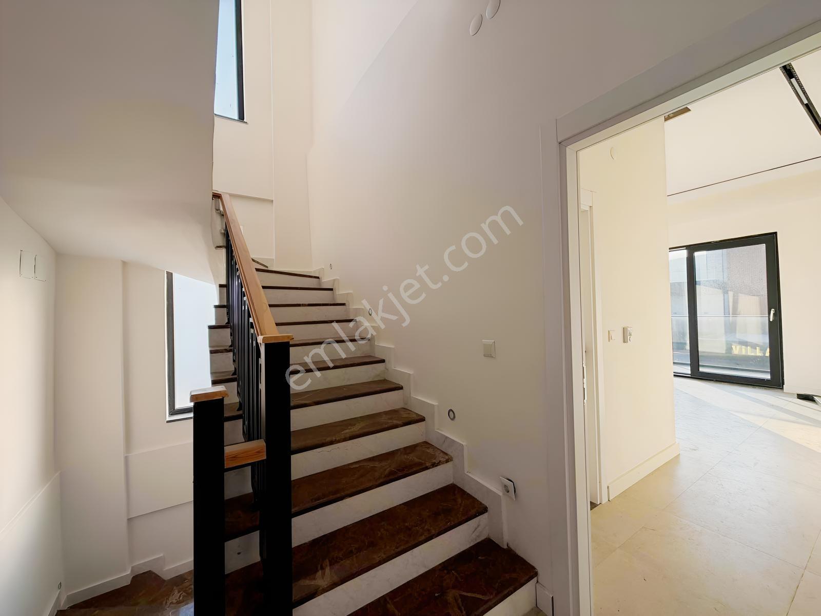 Serdivan 4+1 Satılık Villa Muhteşem Konum — fotoğraf 26
