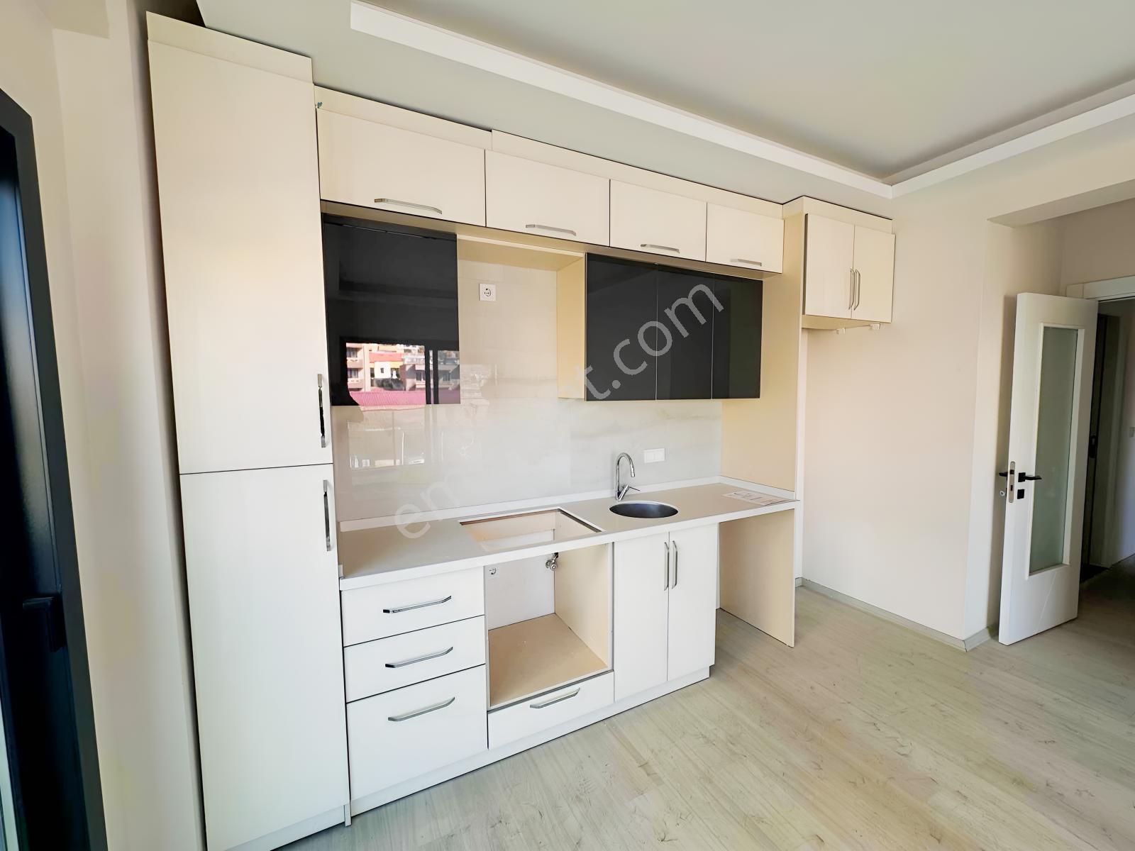 Milas Maçka Park'ta Havuzlu Sitede Satılık 2+1 Daire — fotoğraf 9