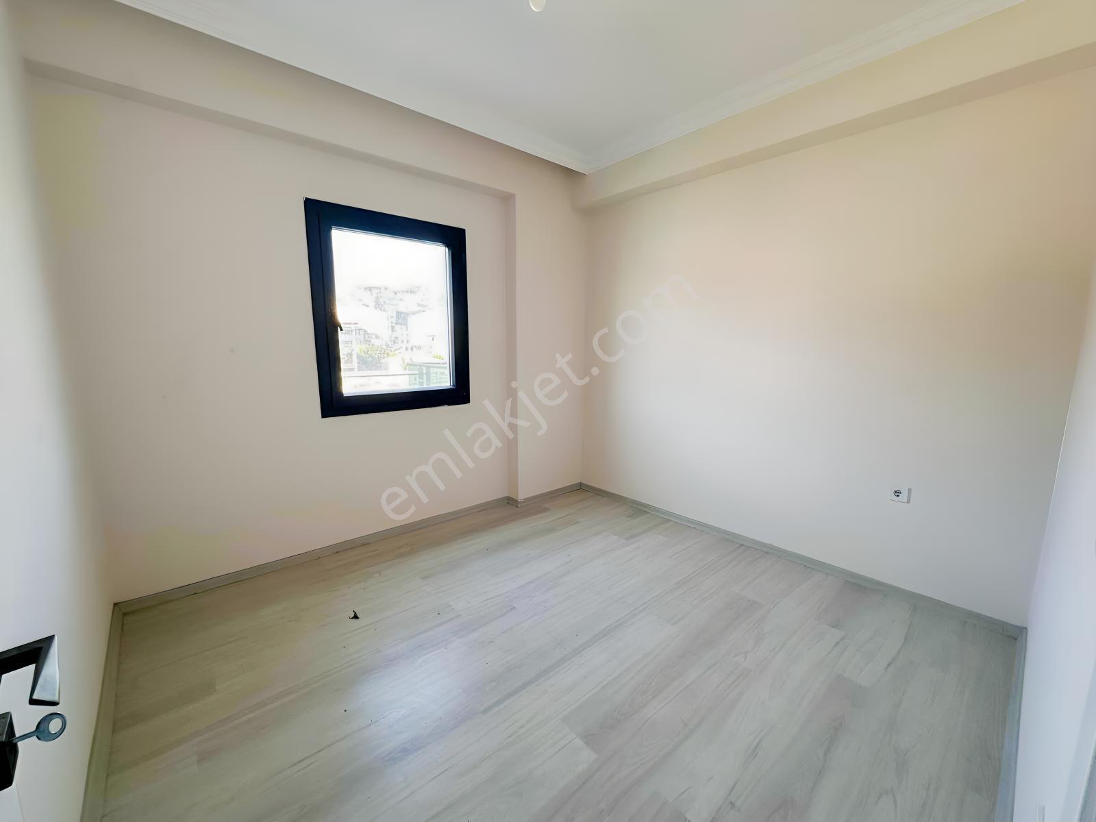 Milas Maçka Park'ta Havuzlu Sitede Satılık 2+1 Daire — fotoğraf 12