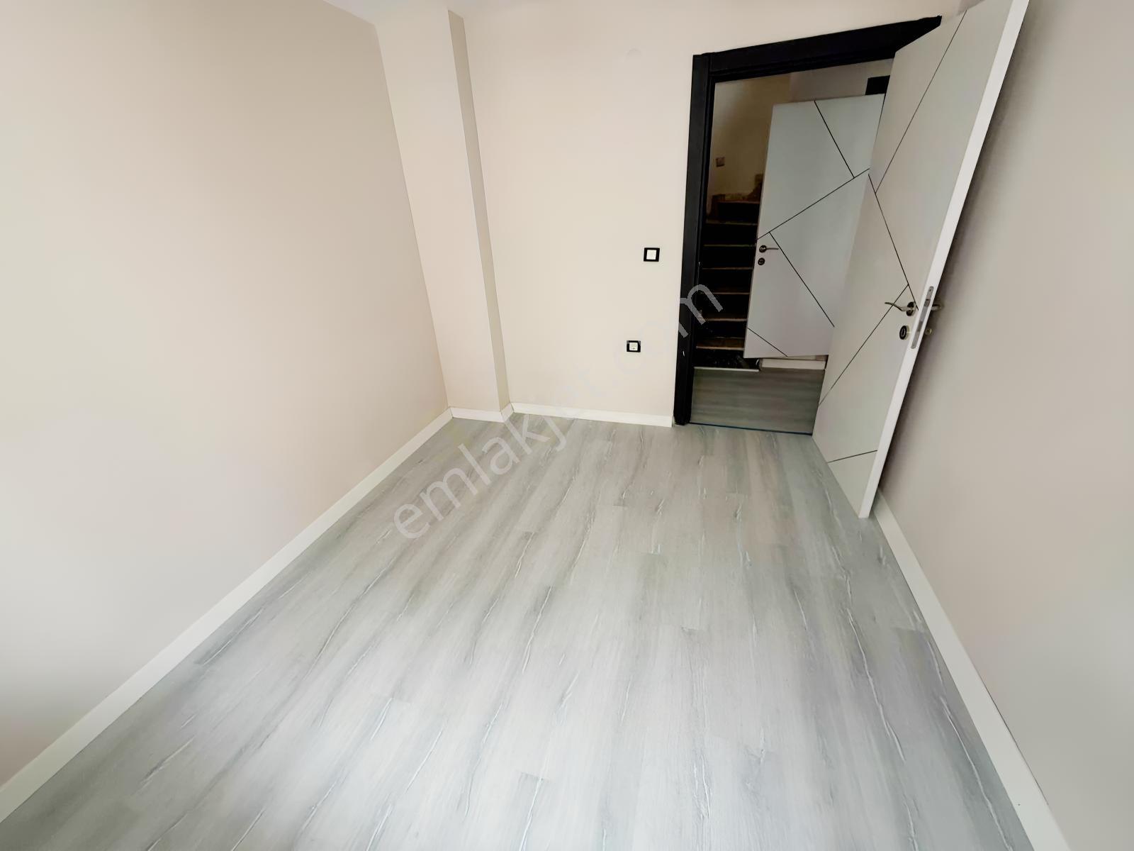 57 Remax Best Ofisinden Dikili Salimbey Merkezde 3+1 Dublex — fotoğraf 8