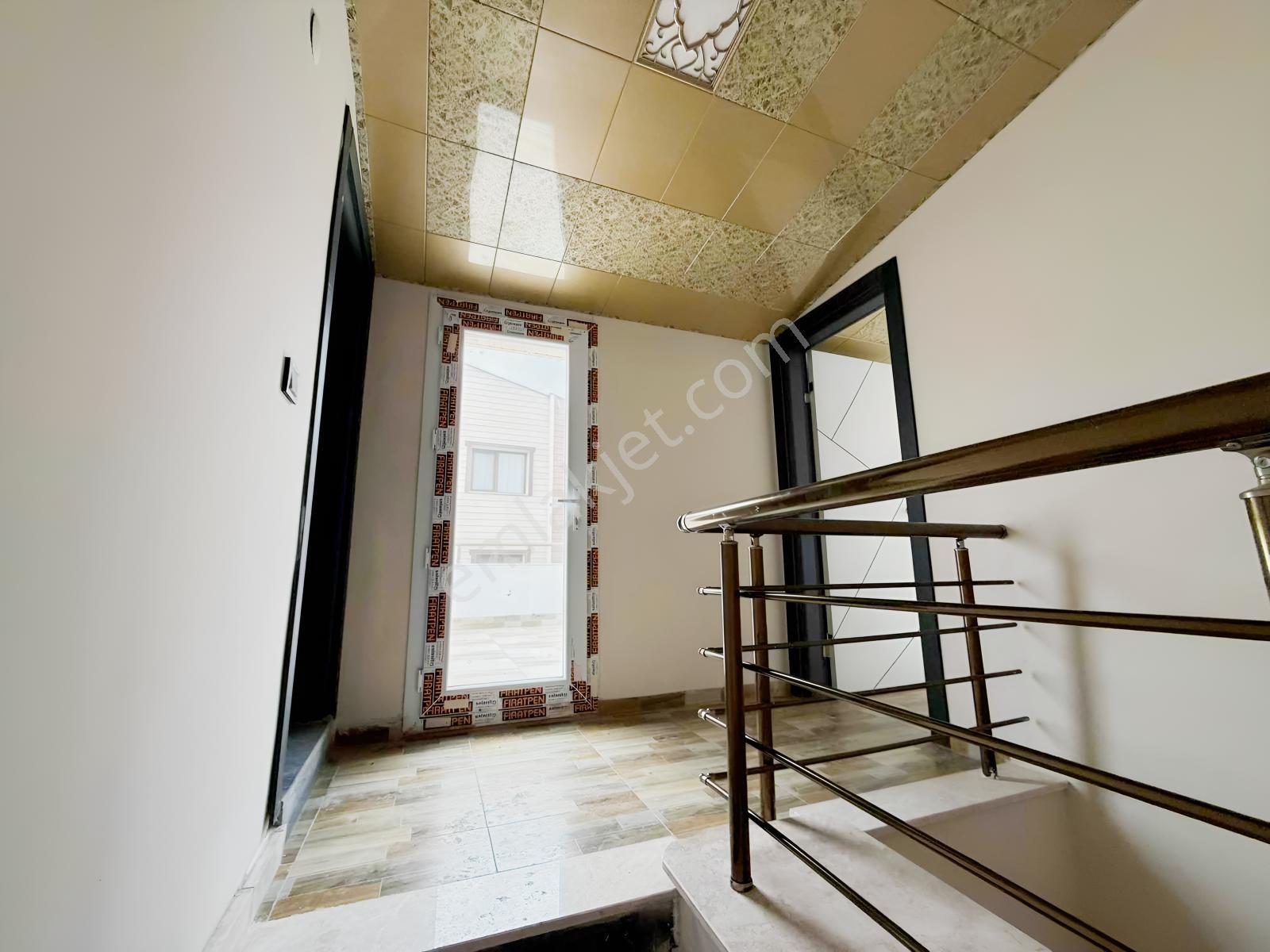 57 Remax Best Ofisinden Dikili Salimbey Merkezde 3+1 Dublex — fotoğraf 17