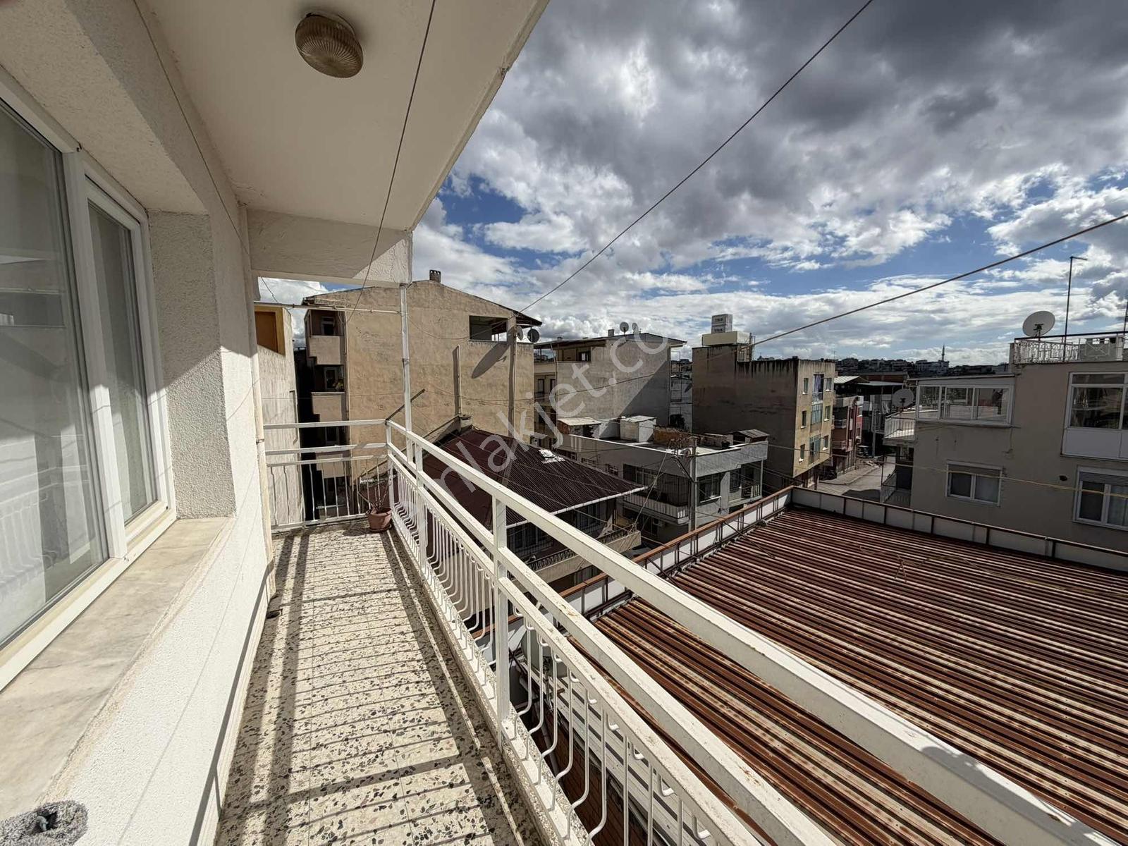 16 Remax Best Ofisinden Komple Satılık Bina — fotoğraf 4