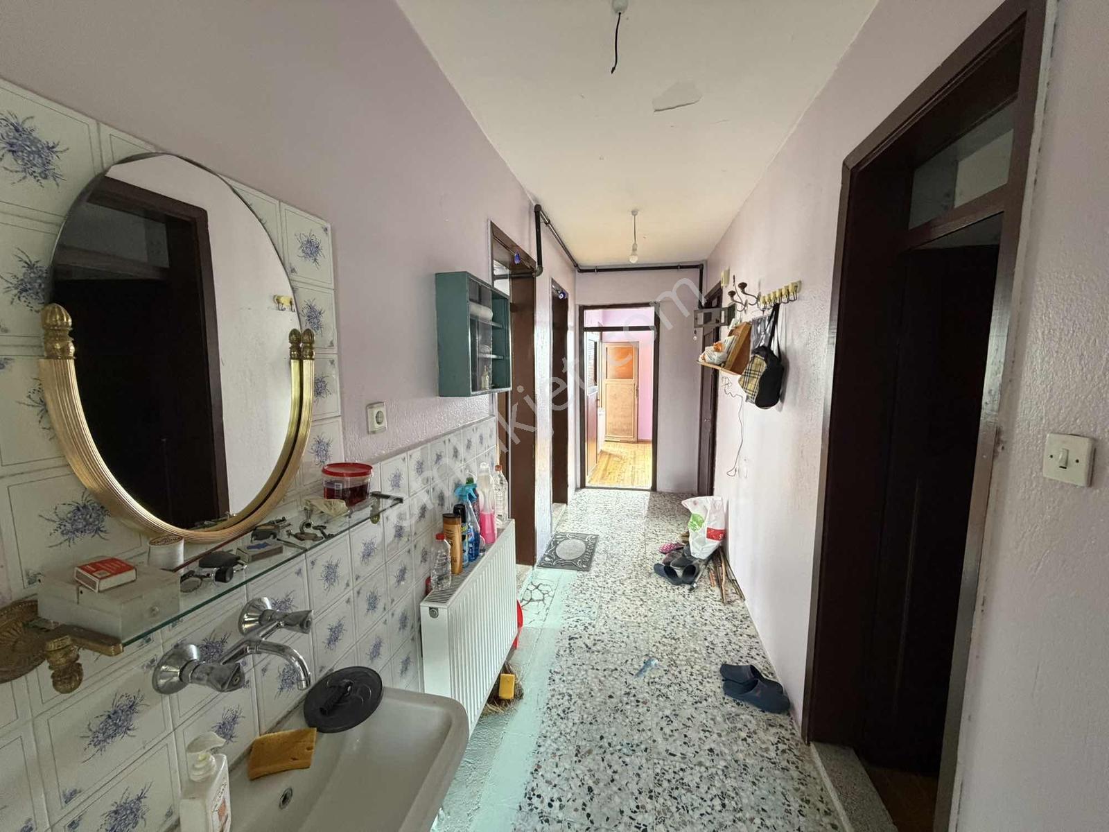 16 Remax Best Ofisinden Komple Satılık Bina — fotoğraf 9