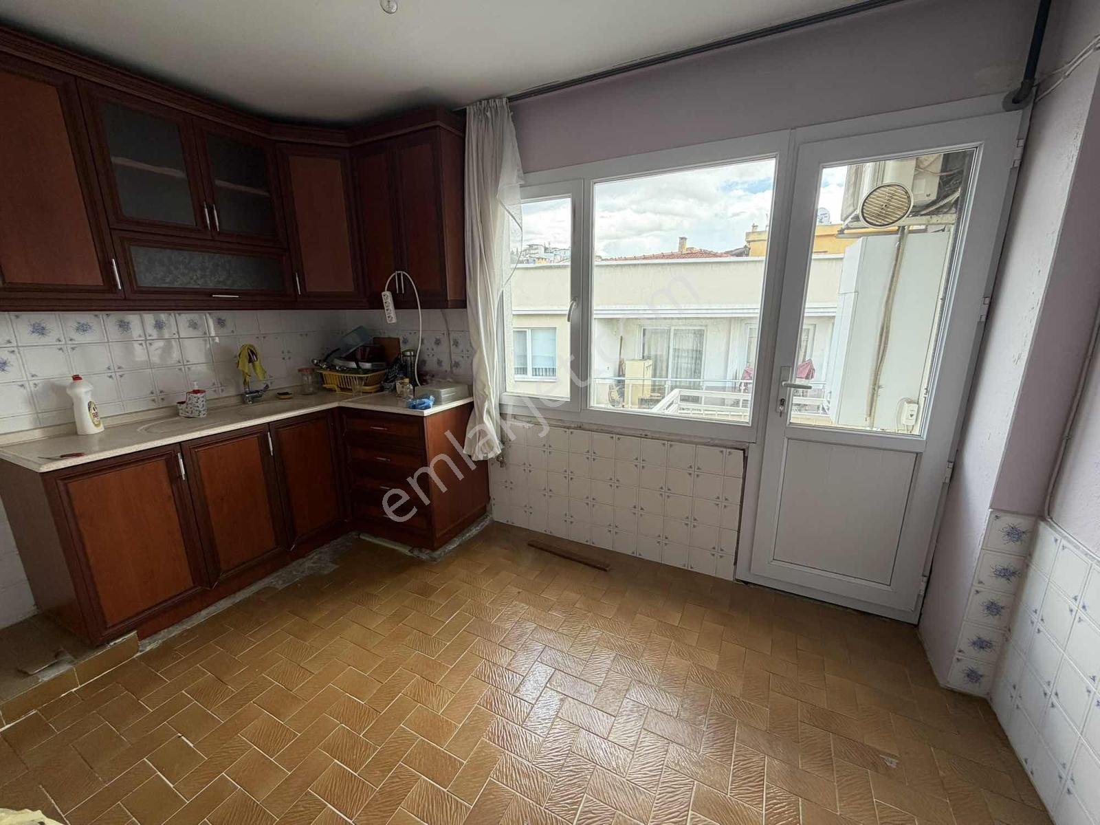 16 Remax Best Ofisinden Komple Satılık Bina — fotoğraf 14