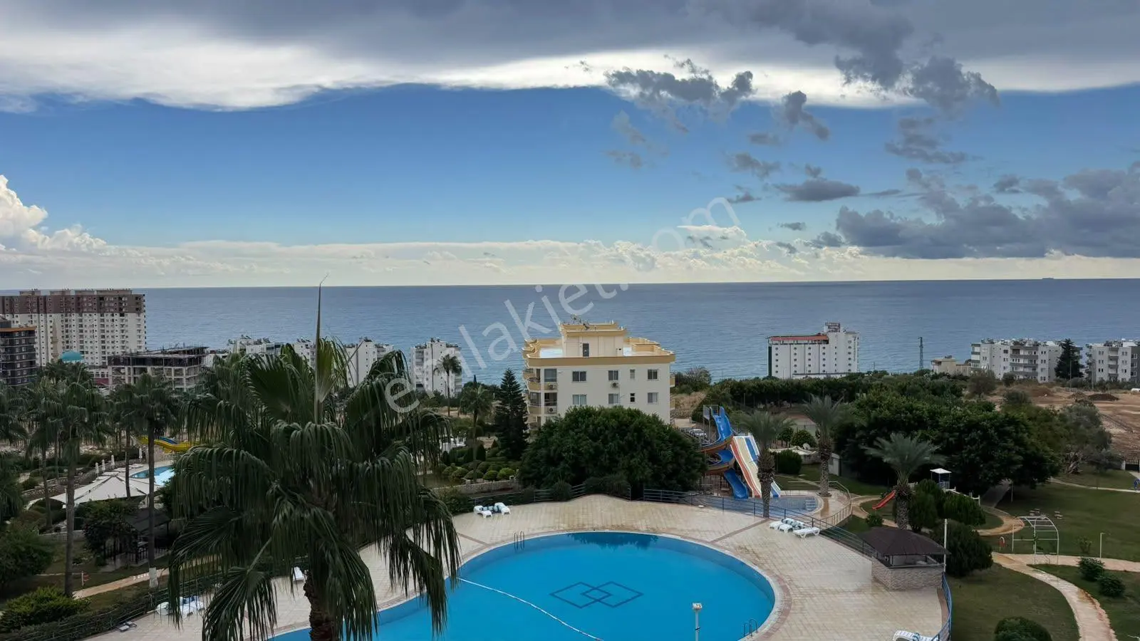 Erdemli Ayaş'ta Deniz Manzaralı Eşyalı 1+1 Daire — fotoğraf 2
