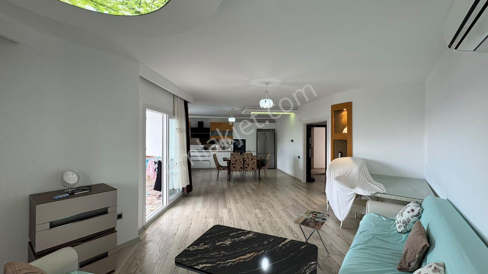 Erdemli Ayaş'ta Deniz Manzaralı Eşyalı 1+1 Daire — fotoğraf 12