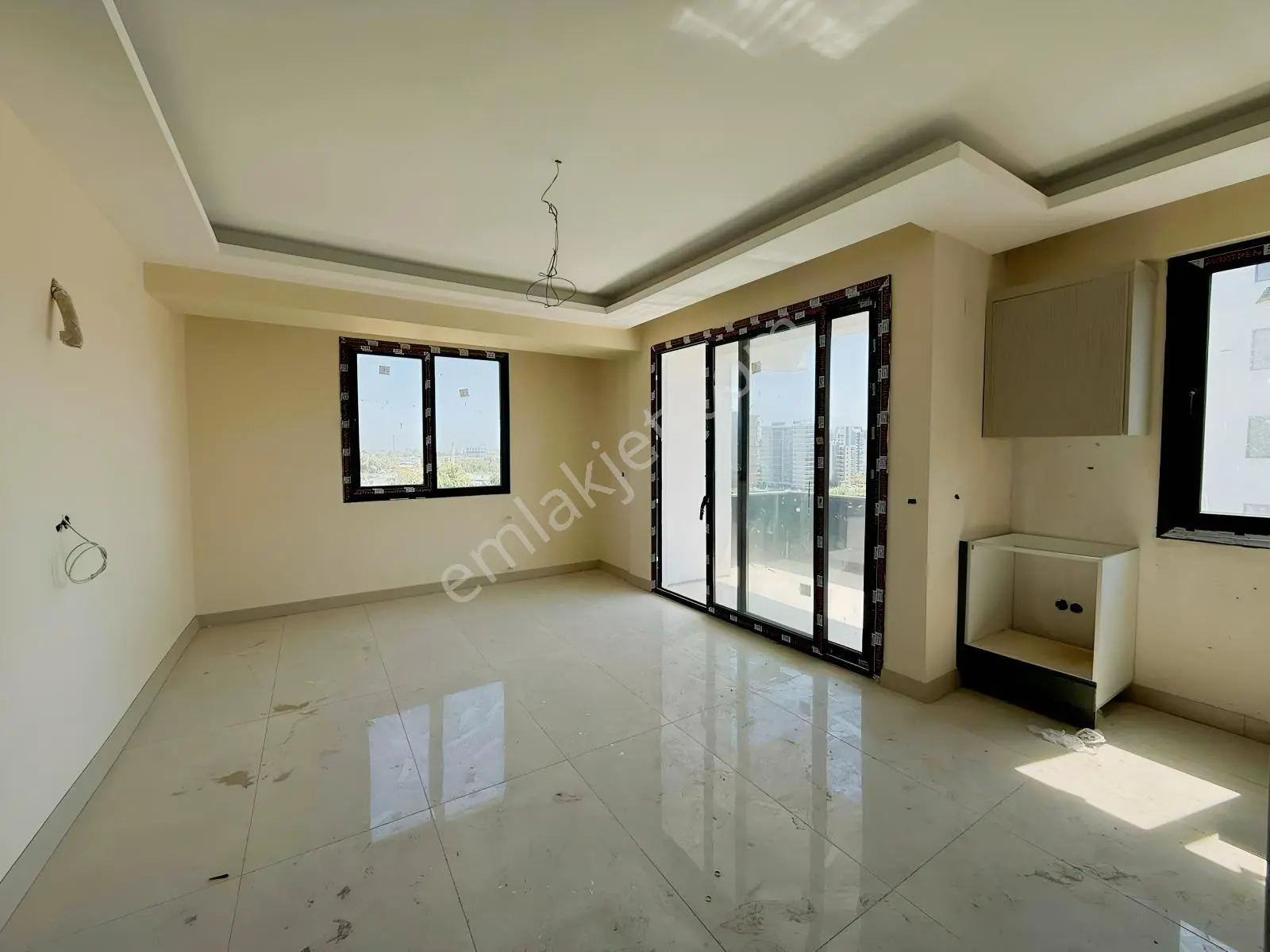 Arpaçbahşişte Kapalı Otoparklı Manzaralı Satılık 2+1 Lüx Daire — fotoğraf 8