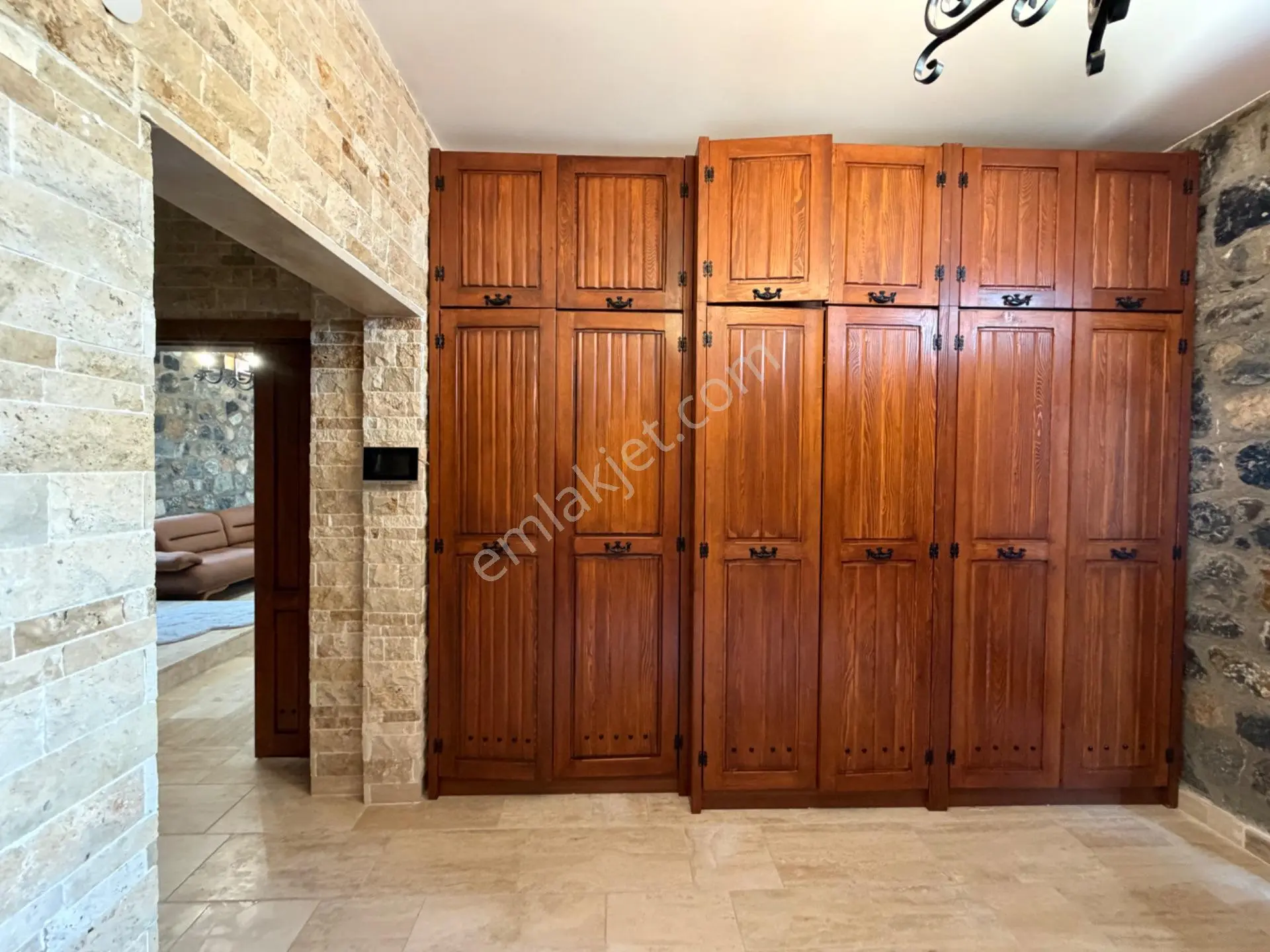 Gerçek Taş Ev Satılık 500 M2 Bahçeli — fotoğraf 6