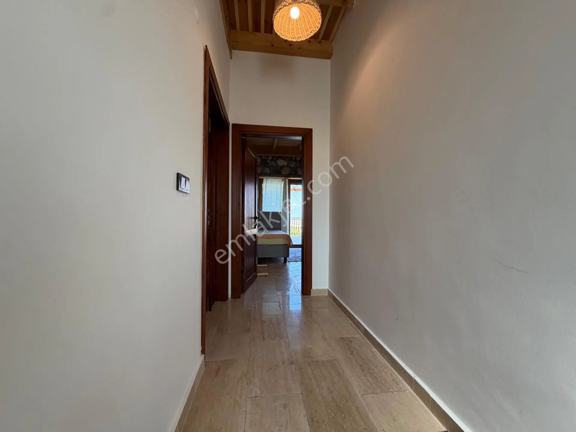 Gerçek Taş Ev Satılık 500 M2 Bahçeli — fotoğraf 9