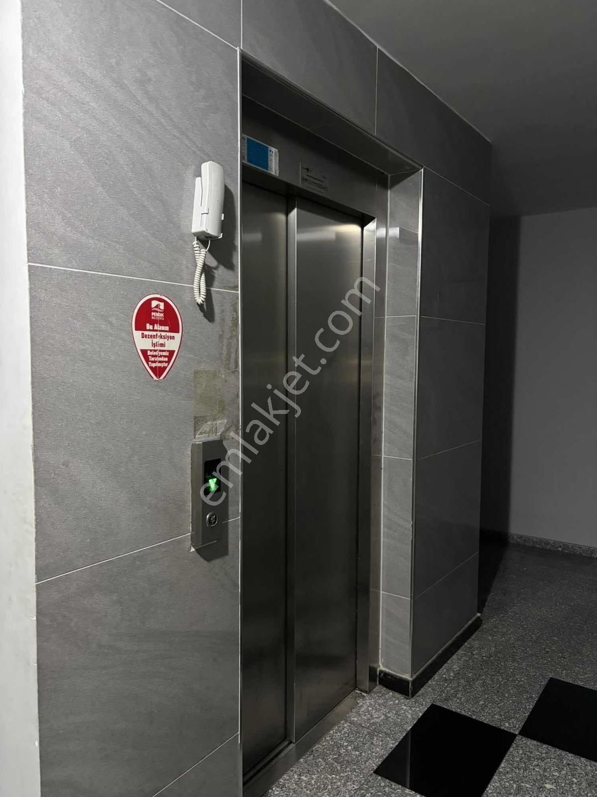 Pendik Nirvana Plus Sitesinde Lüx 6+1 Dublex Daire — fotoğraf 26