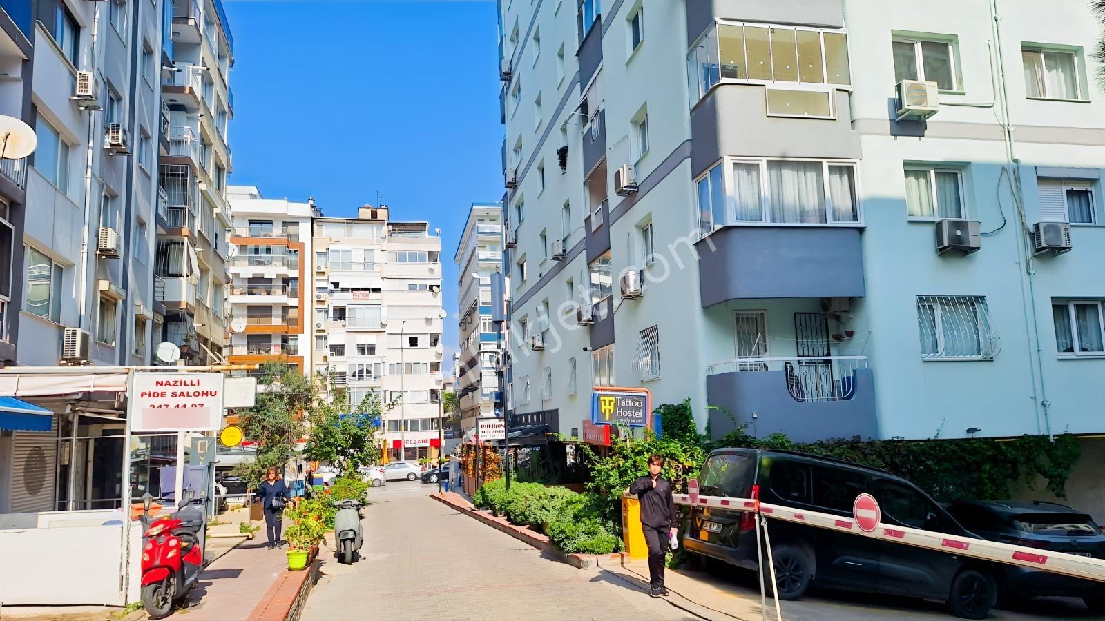 Poligon Metro Durağına 200 M. Mesafede Satılık 3+1 Daire — fotoğraf 2