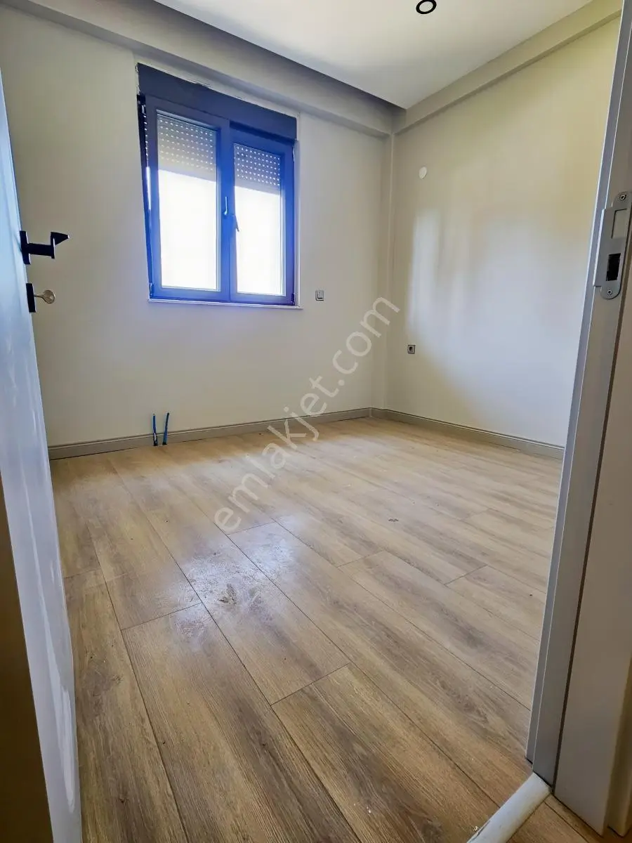 Altıntaşta Kapalı Otoparklı İskanlı 1+1 Daire Ultra Lüx — fotoğraf 8