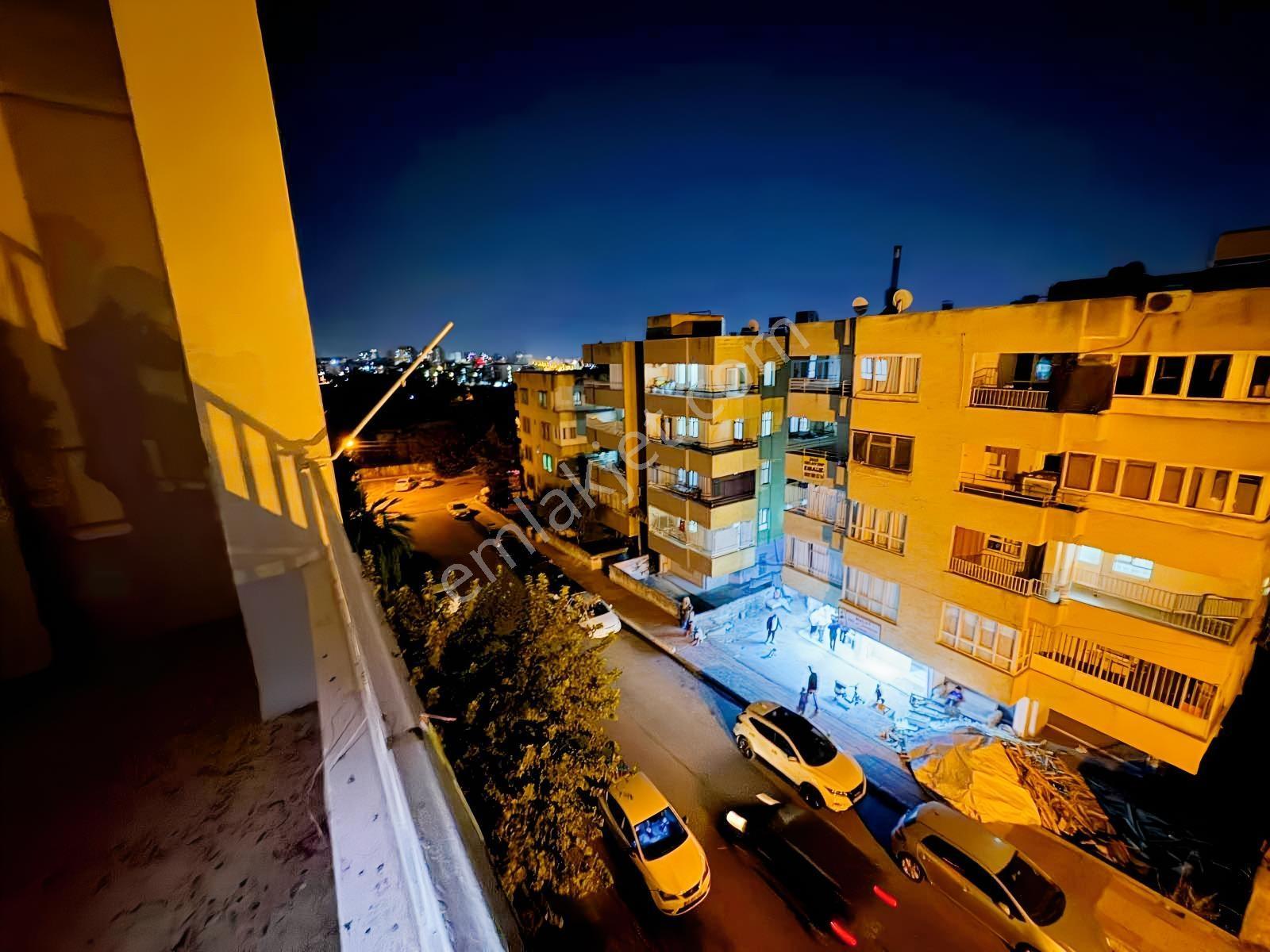 Geylani Emlak'tan Acil 3+1 165 M2 Son Kat — fotoğraf 4