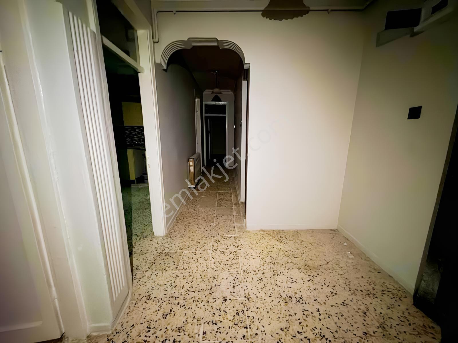 Geylani Emlak'tan Acil 3+1 165 M2 Son Kat — fotoğraf 10