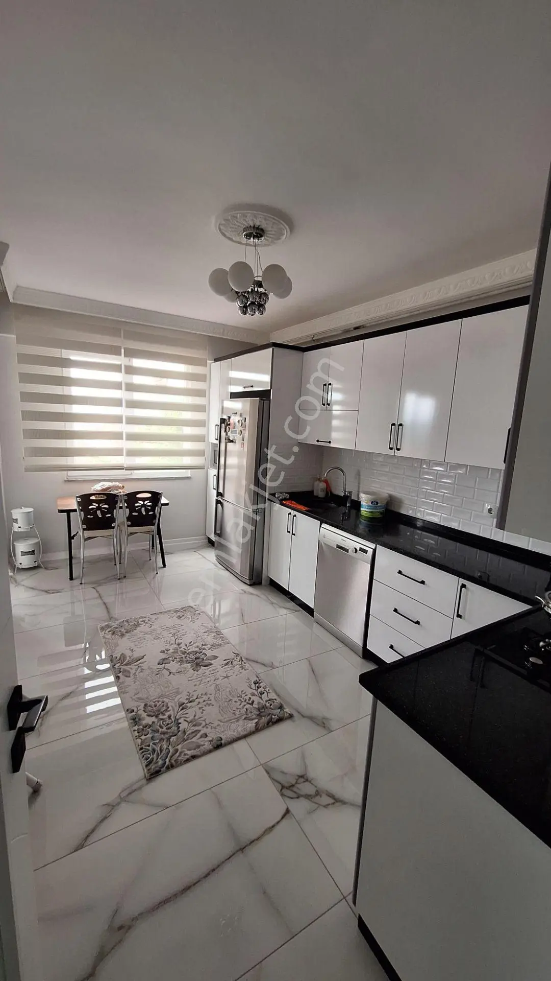 Cumhuriyet Mh.satılık Bakımlı Lüks 3+1 — fotoğraf 2