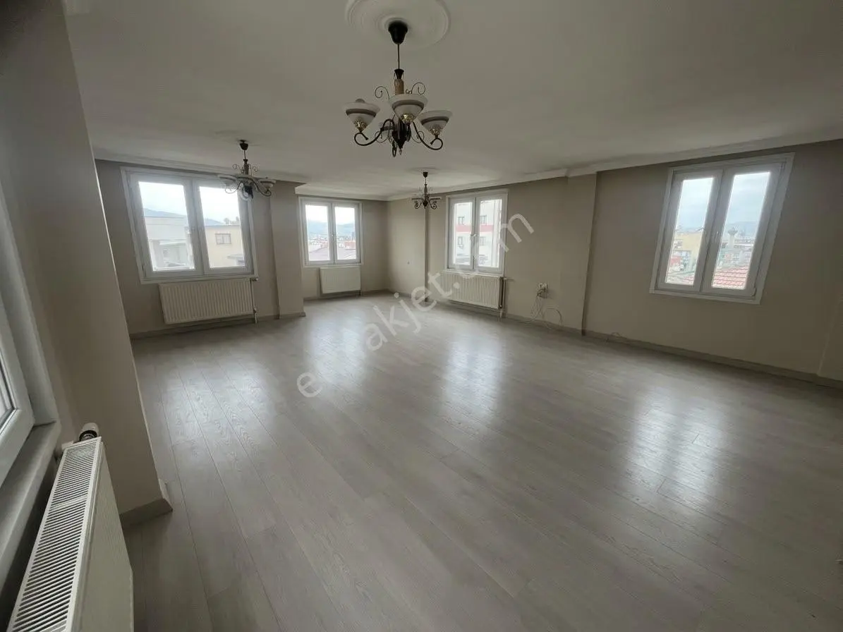 Bayraklı Osmangazi'de 4 Cepheli 4+1 Teraslı Dublex Daire — fotoğraf 5
