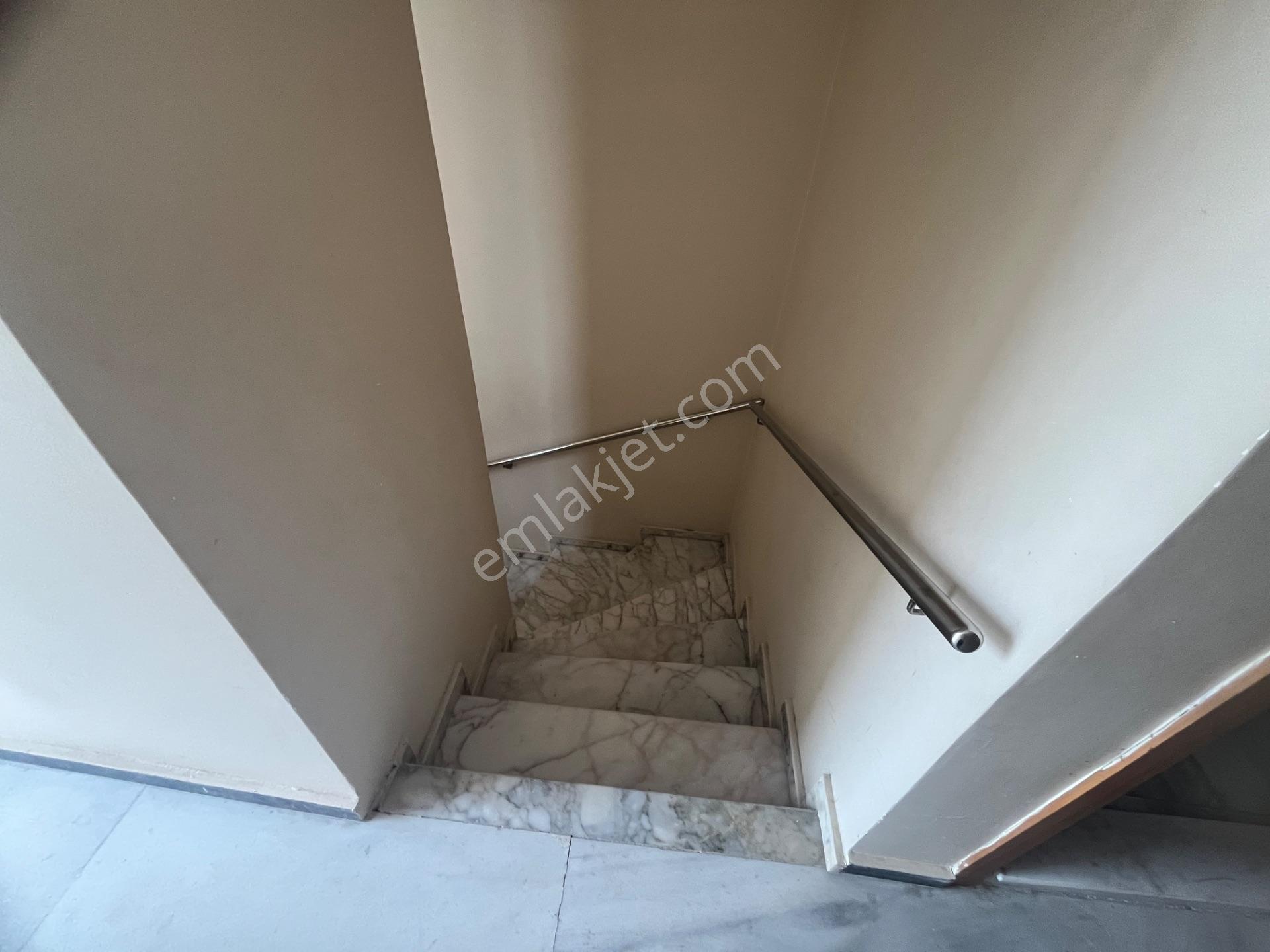 Bayraklı Osmangazi'de 4 Cepheli 4+1 Teraslı Dublex Daire — fotoğraf 32