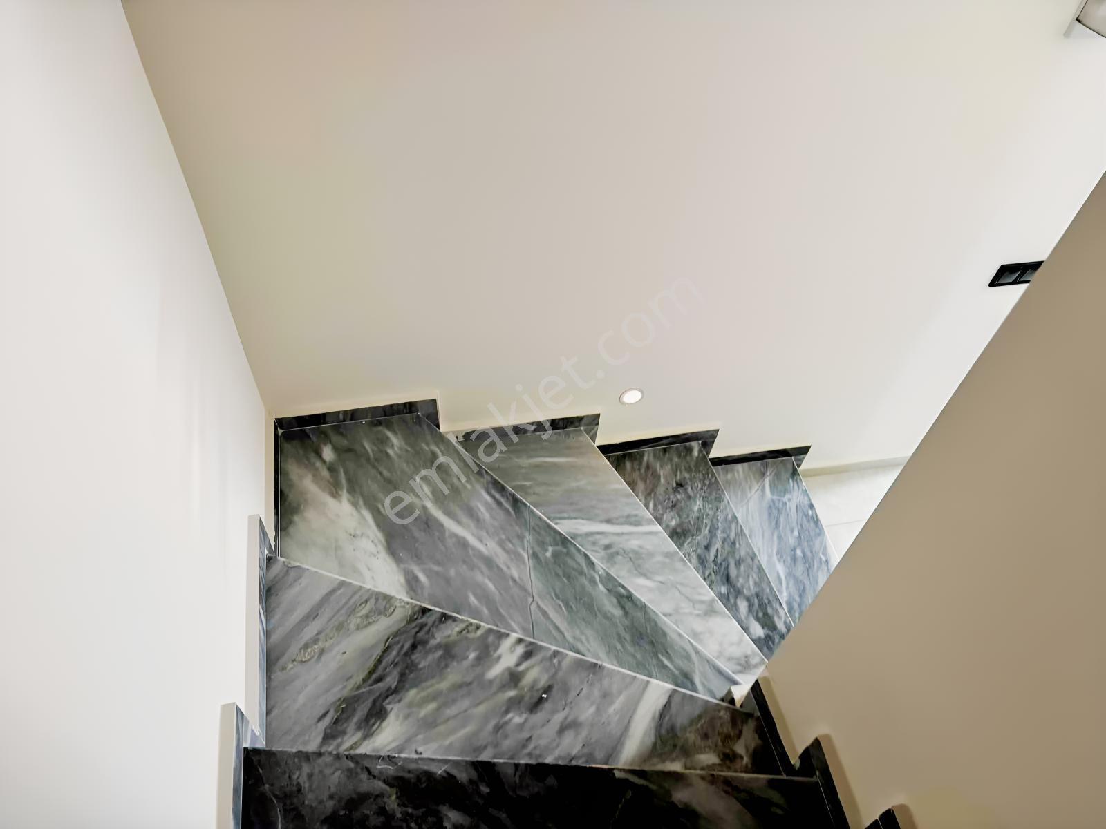 Nazilli Pazarına Ve Denize Yakın Konumda Eşyalı 3+1 Villa — fotoğraf 17