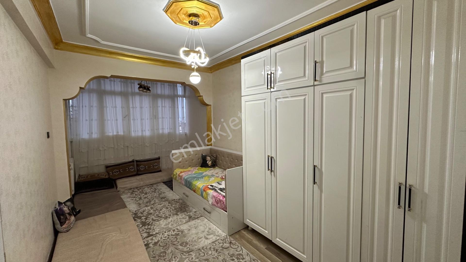 Deniz’den Yenişehir Mah Ana Cadde Üzeri Satılık 4+1 Evebeyn + Cam Ve Süs Havuzlu+lüx İçi Ful Daire — fotoğraf 8