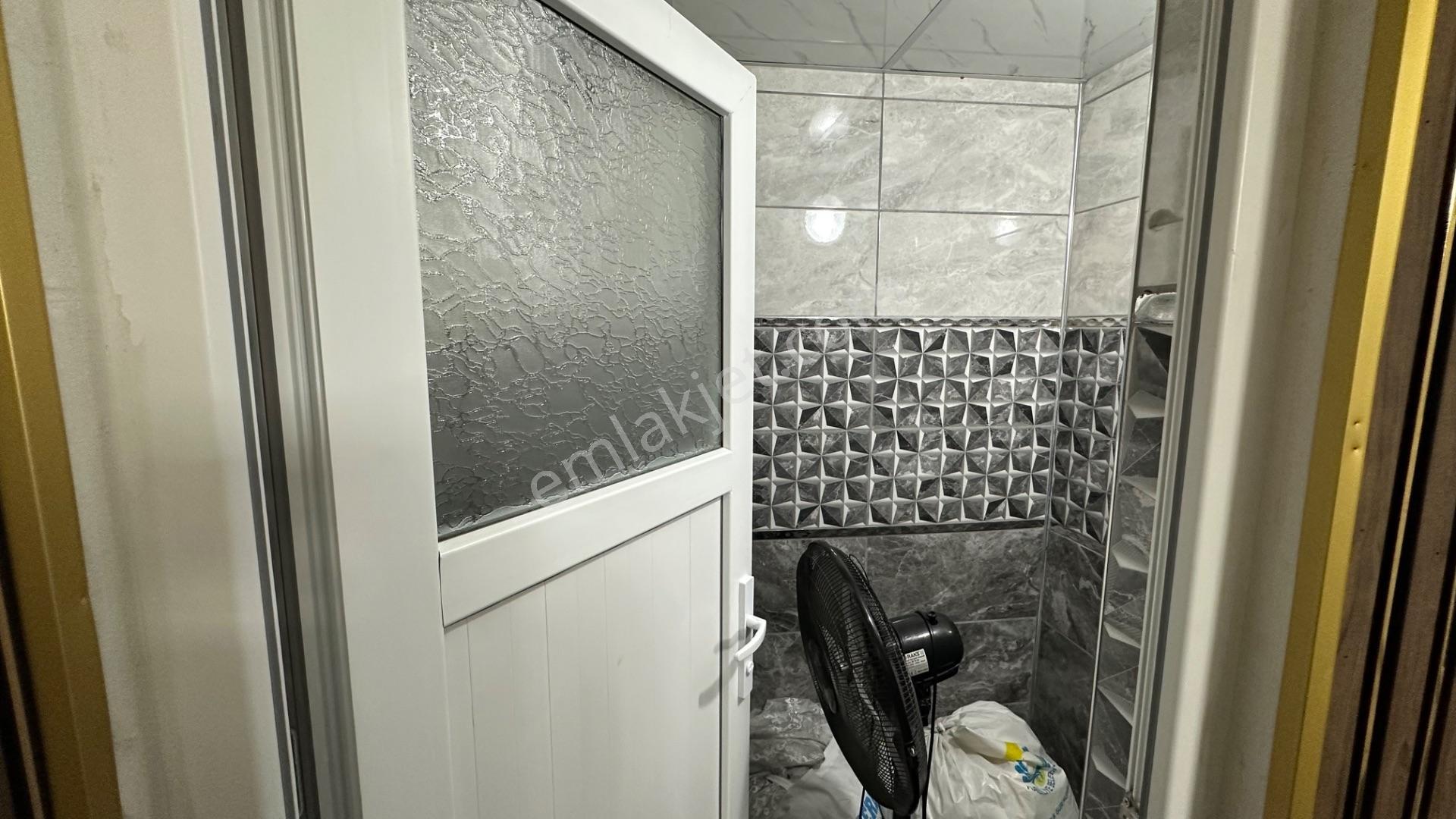 Deniz’den Yenişehir Mah Ana Cadde Üzeri Satılık 4+1 Evebeyn + Cam Ve Süs Havuzlu+lüx İçi Ful Daire — fotoğraf 14