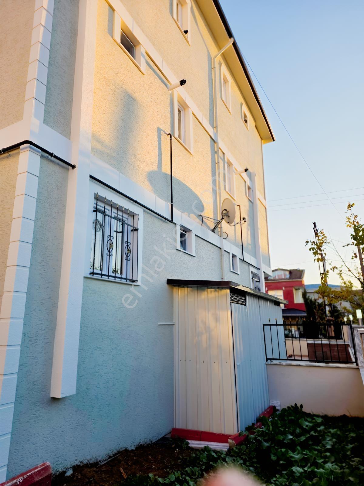 Düzgün Ve Temiz Villa 4+1 Sorunsuz #kartallar Onur Duyar# — fotoğraf 2