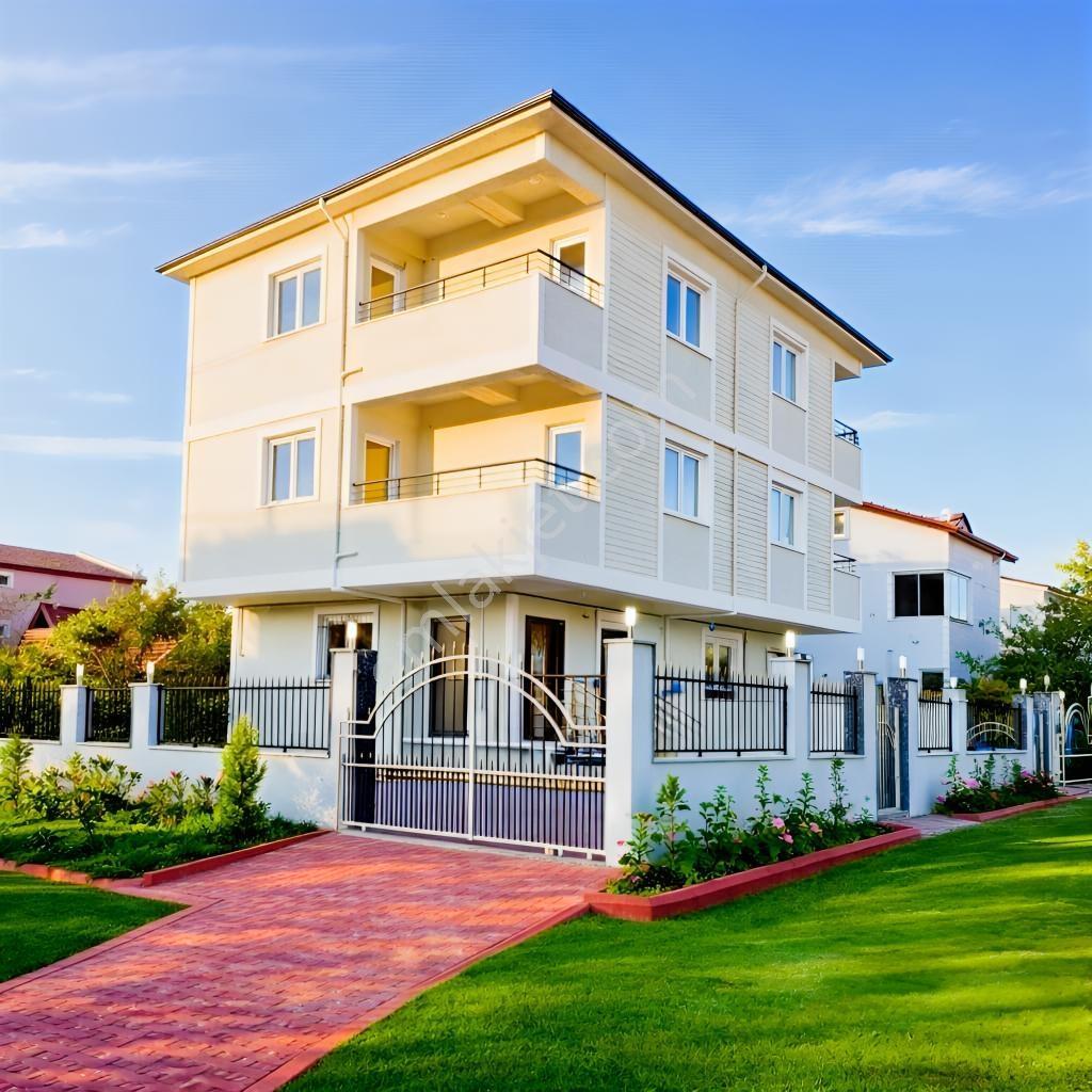 Düzgün Ve Temiz Villa 4+1 Sorunsuz #kartallar Onur Duyar# — fotoğraf 3