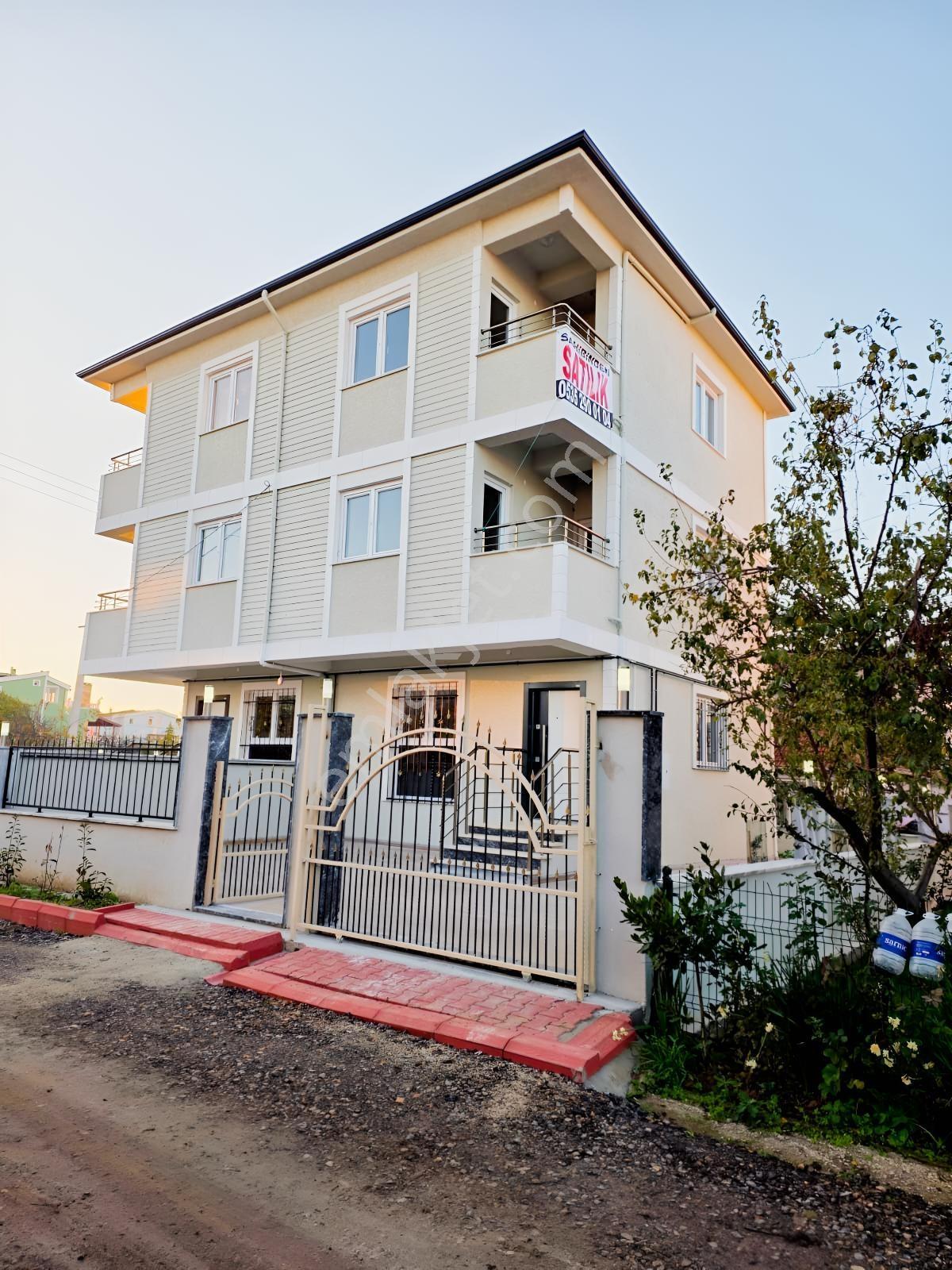 Düzgün Ve Temiz Villa 4+1 Sorunsuz #kartallar Onur Duyar# — fotoğraf 8