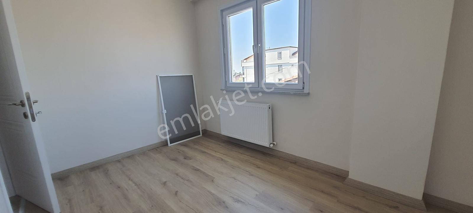 Düzgün Ve Temiz Villa 4+1 Sorunsuz #kartallar Onur Duyar# — fotoğraf 16
