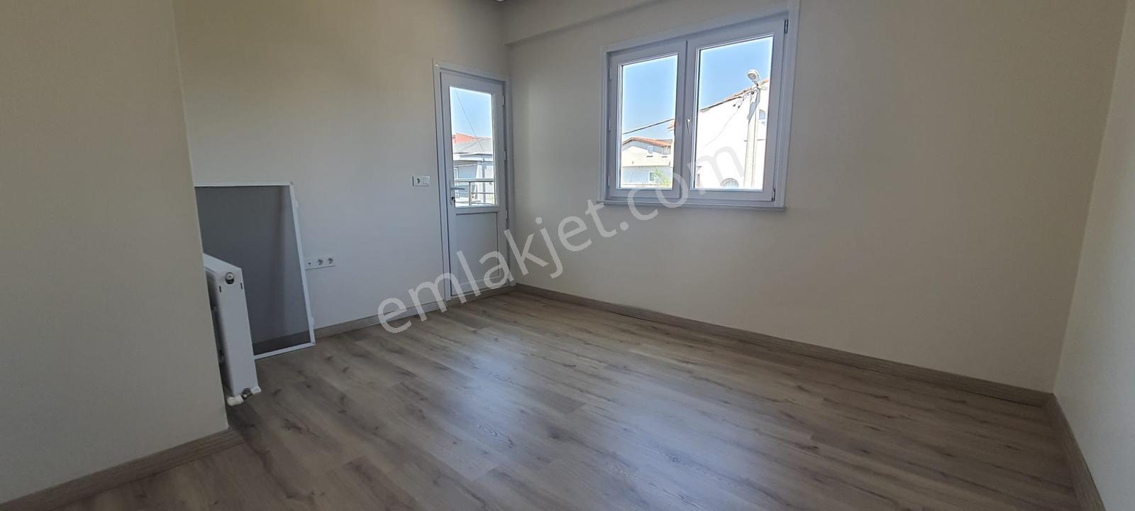Düzgün Ve Temiz Villa 4+1 Sorunsuz #kartallar Onur Duyar# — fotoğraf 20