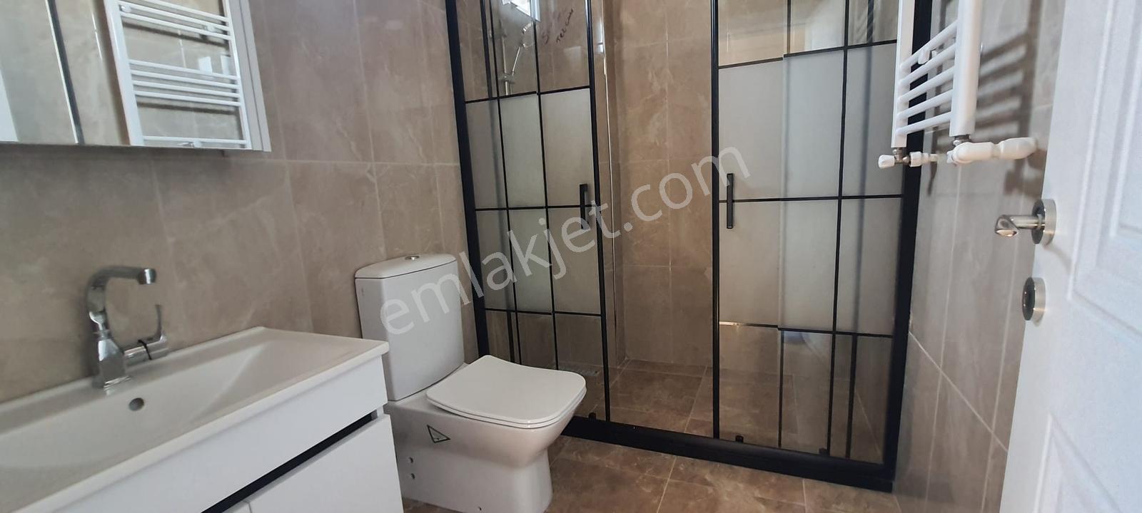 Düzgün Ve Temiz Villa 4+1 Sorunsuz #kartallar Onur Duyar# — fotoğraf 23