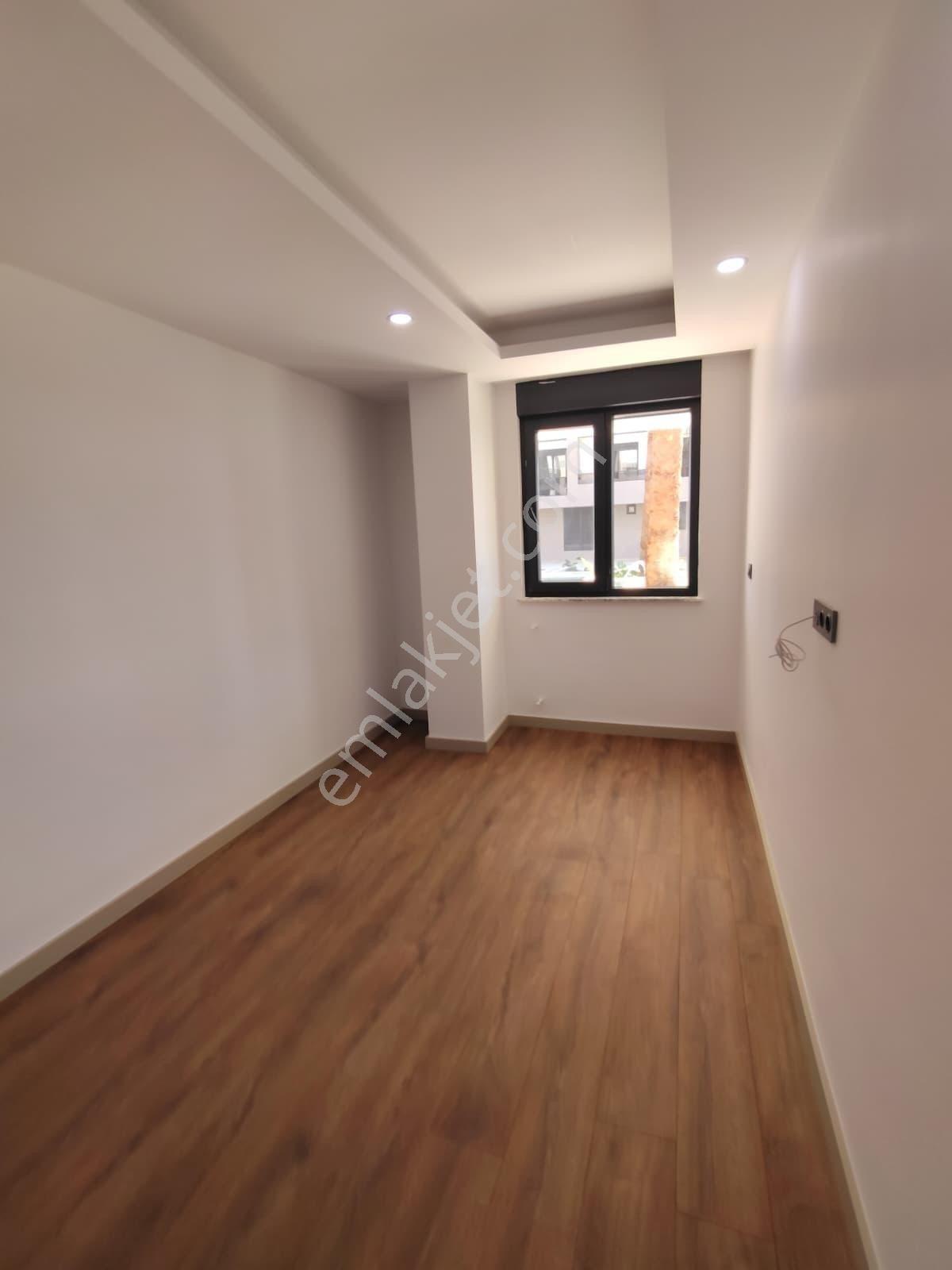 Kepez Göksu’da Havuzlu Sitede 1+1 Satilik Daire — fotoğraf 13