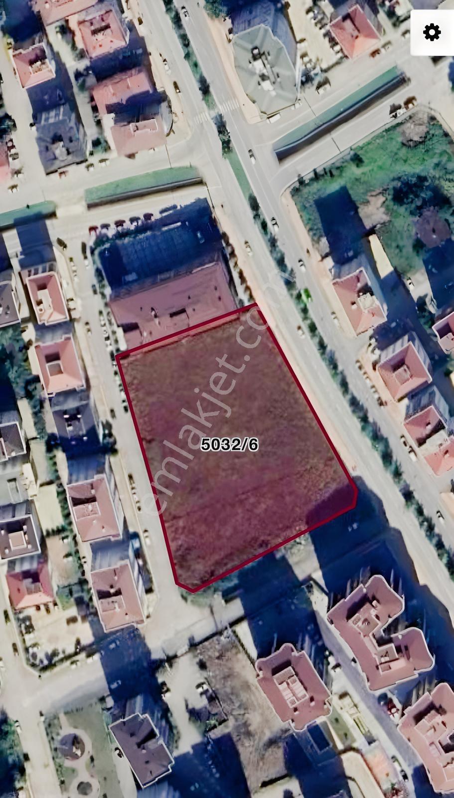 Truva// Cevat Köse'Den Yatırımlık Fırsat Çağaloglu'Na Cephe Arsa