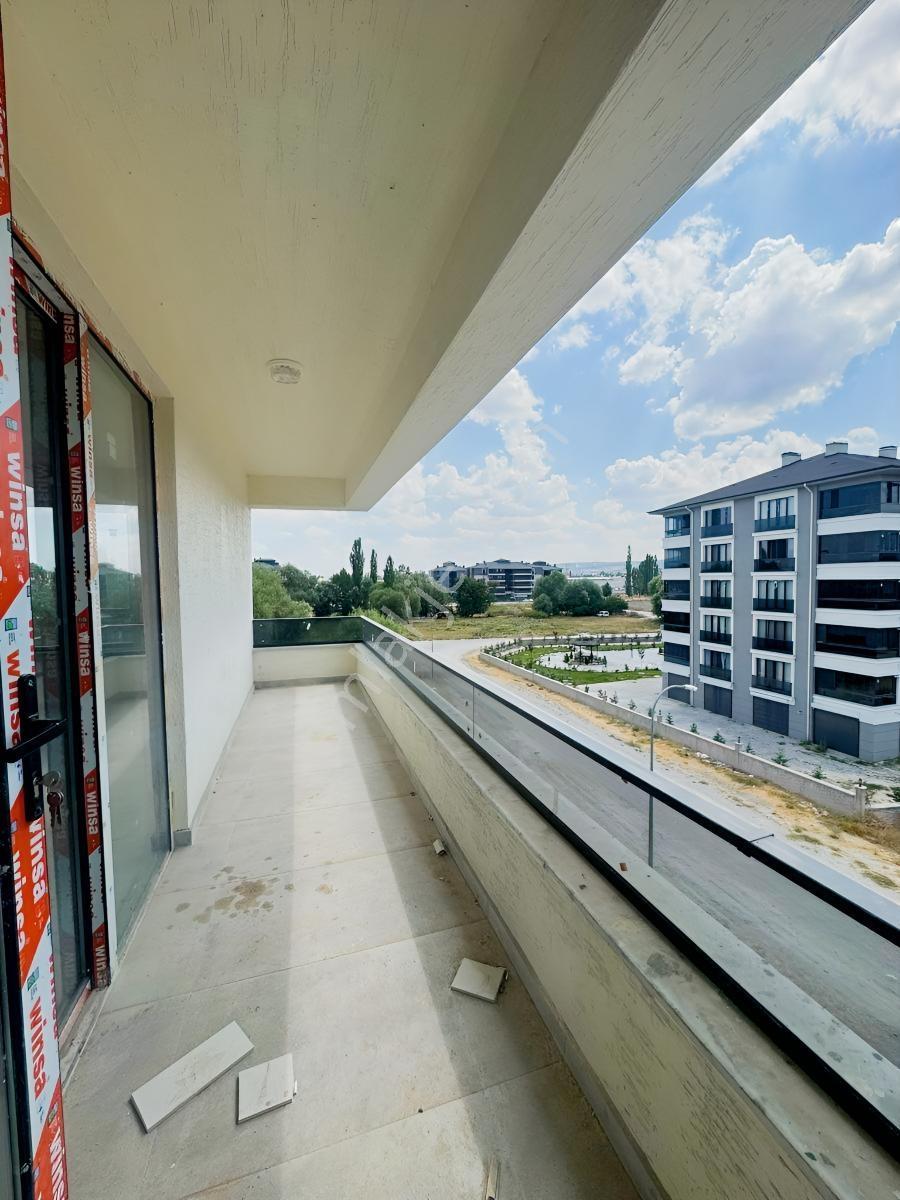 Kökoğlu'ndan Sera Avm Arkasında Site İçi Lüks 3+1 — fotoğraf 12
