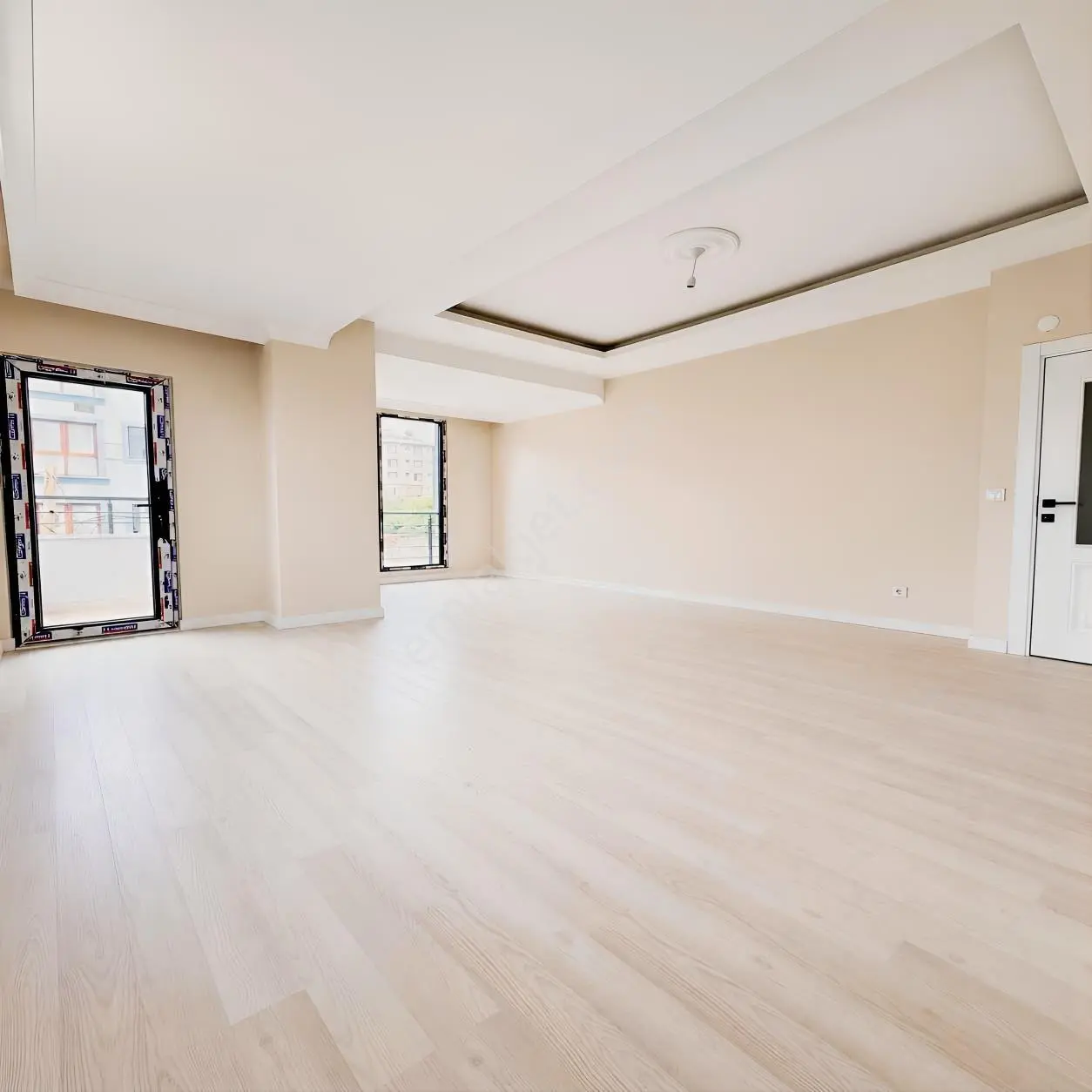 Fırsat!!evim Sistemli!!kurtköye Komşu 92m² Çift Balkonlu Ara Kat — fotoğraf 3
