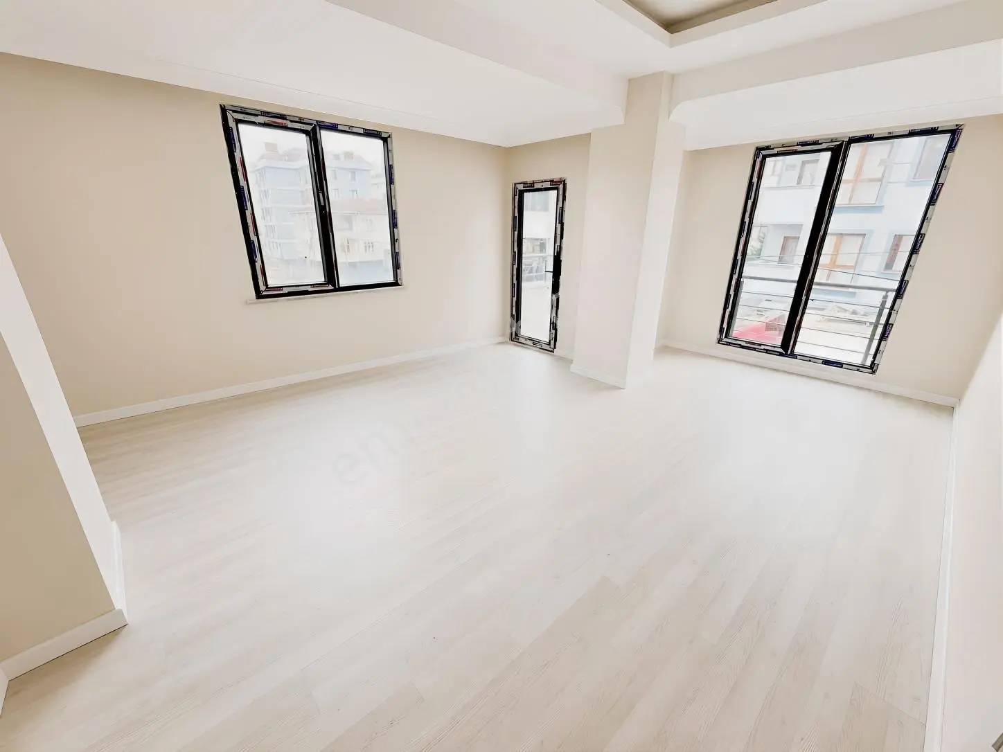 Fırsat!!evim Sistemli!!kurtköye Komşu 92m² Çift Balkonlu Ara Kat — fotoğraf 6