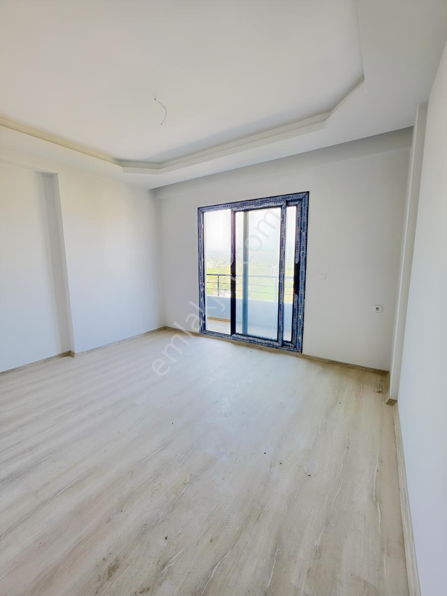 Erdemlinin En Muazzam Konumunda Ana Cad Cepesi 3+1 Daire 135 M2