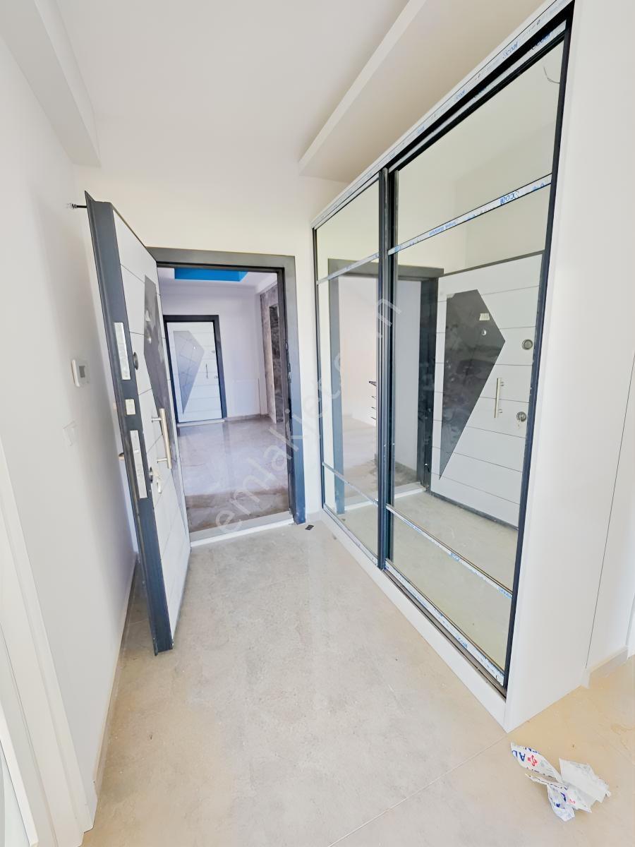 Erdemlinin En Muazzam Konumunda Ana Cad Cepesi 3+1 Daire 135 M2 — fotoğraf 5