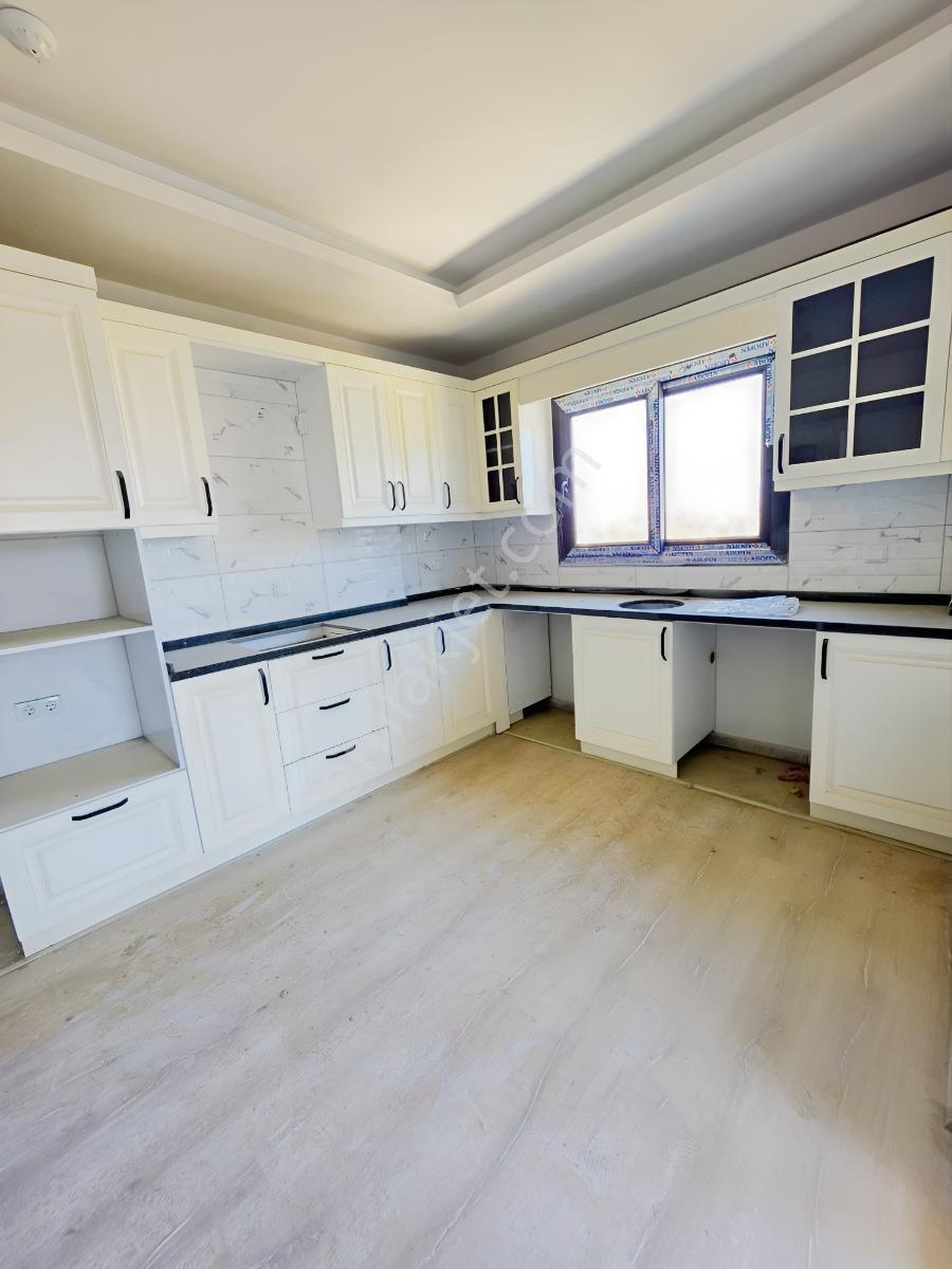 Erdemlinin En Muazzam Konumunda Ana Cad Cepesi 3+1 Daire 135 M2 — fotoğraf 7