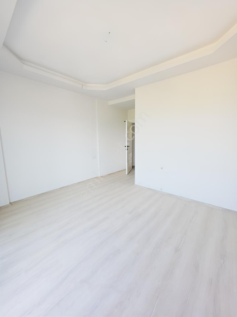 Erdemlinin En Muazzam Konumunda Ana Cad Cepesi 3+1 Daire 135 M2 — fotoğraf 22